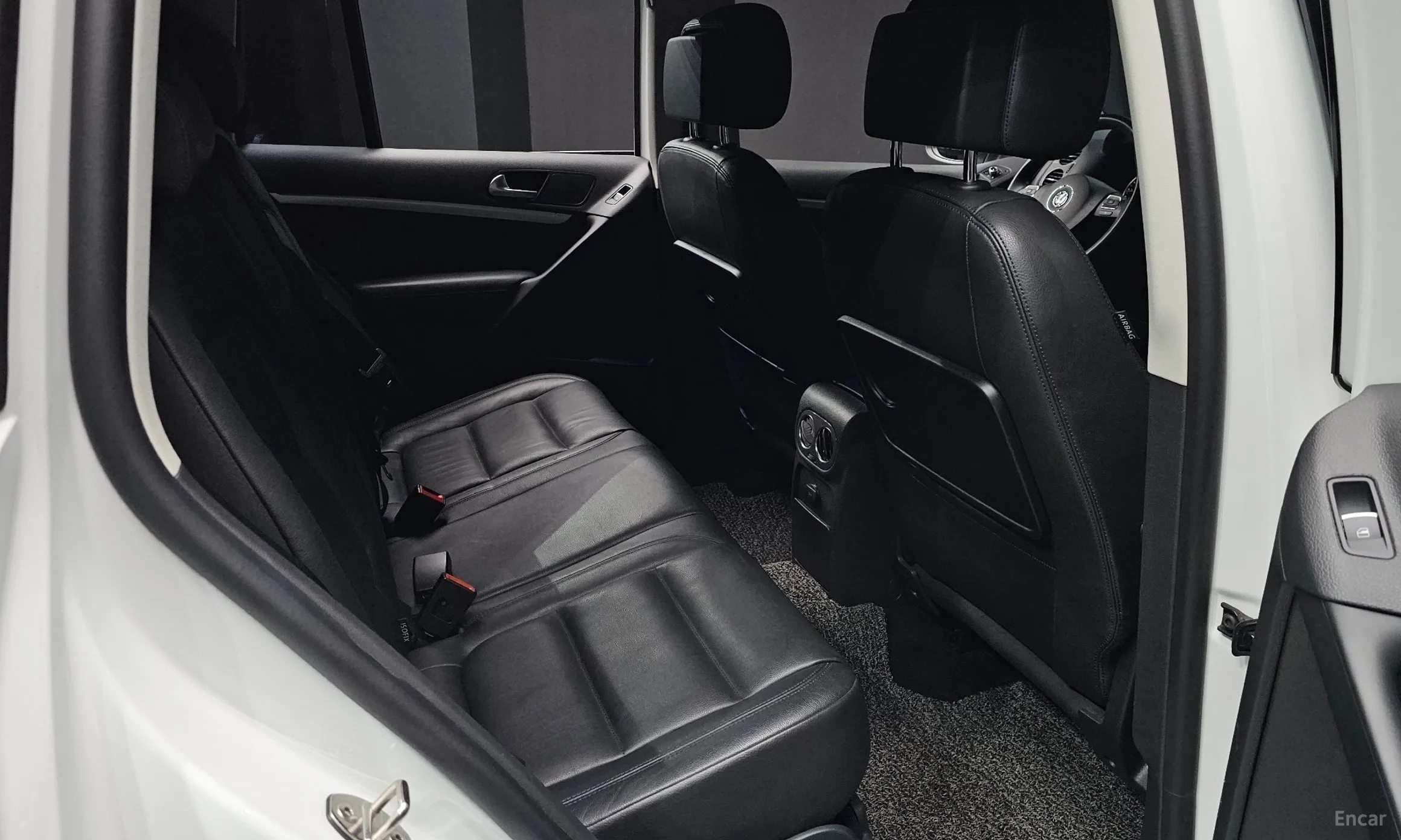 Volkswagen New Tiguan превью 16
