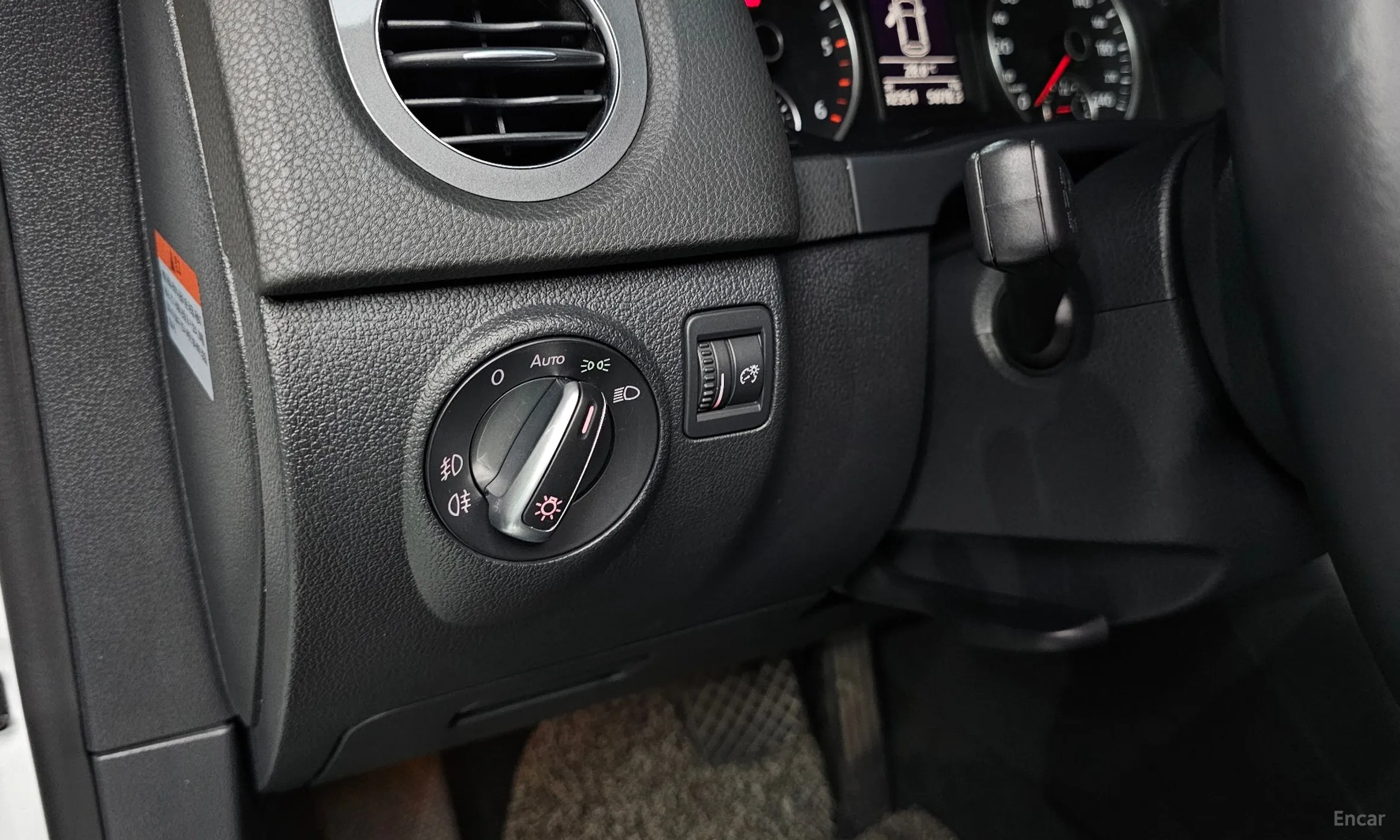 Volkswagen New Tiguan превью 19