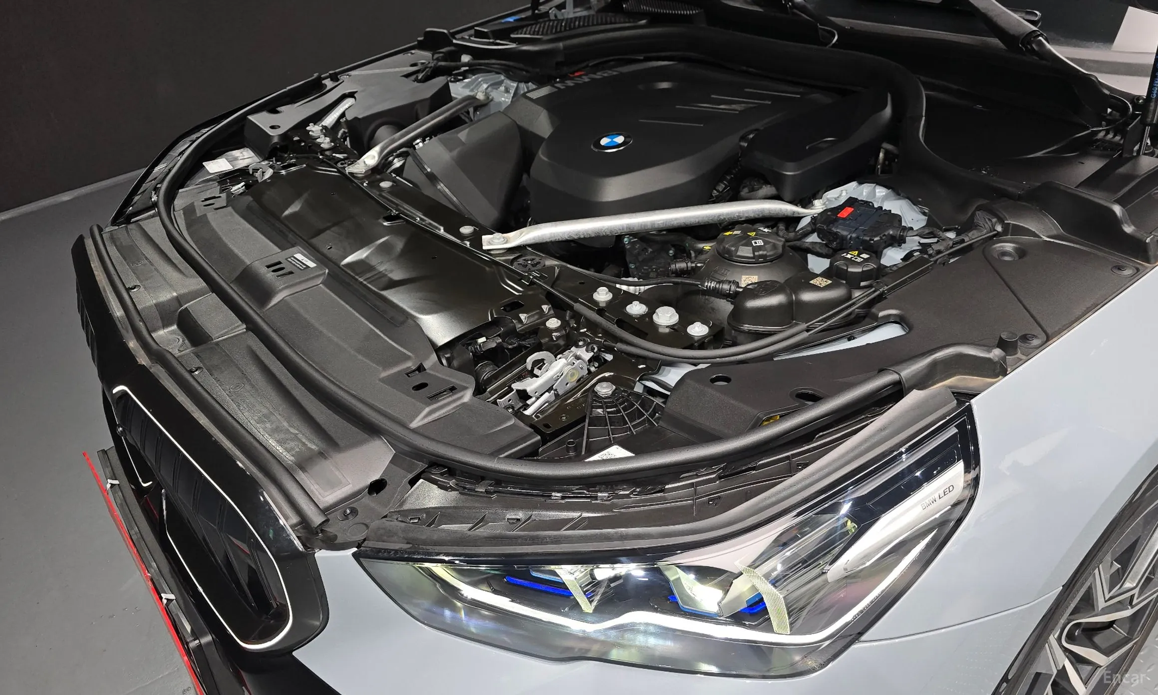 BMW 5 Series (G60) превью 6