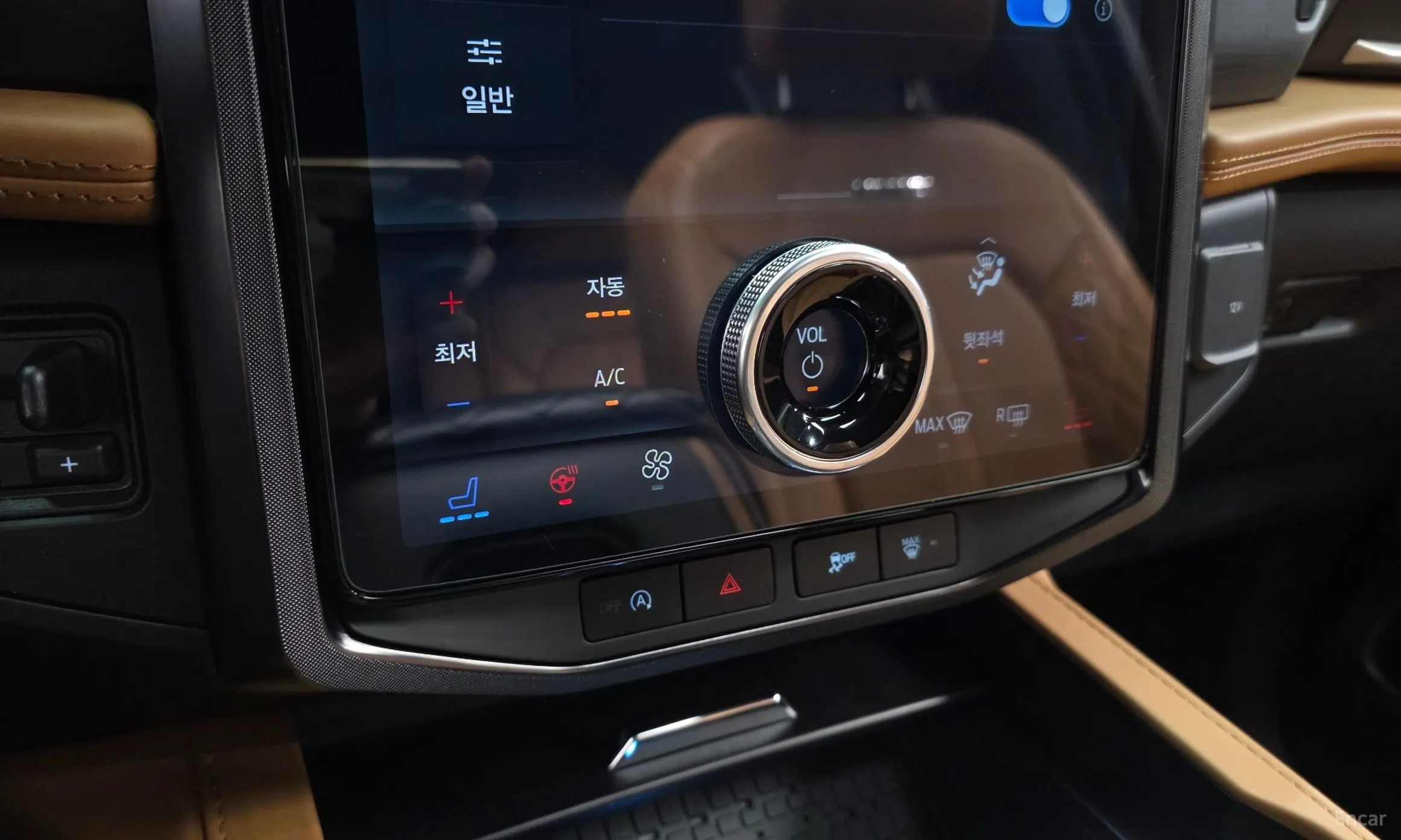 Ford Expedition превью 16