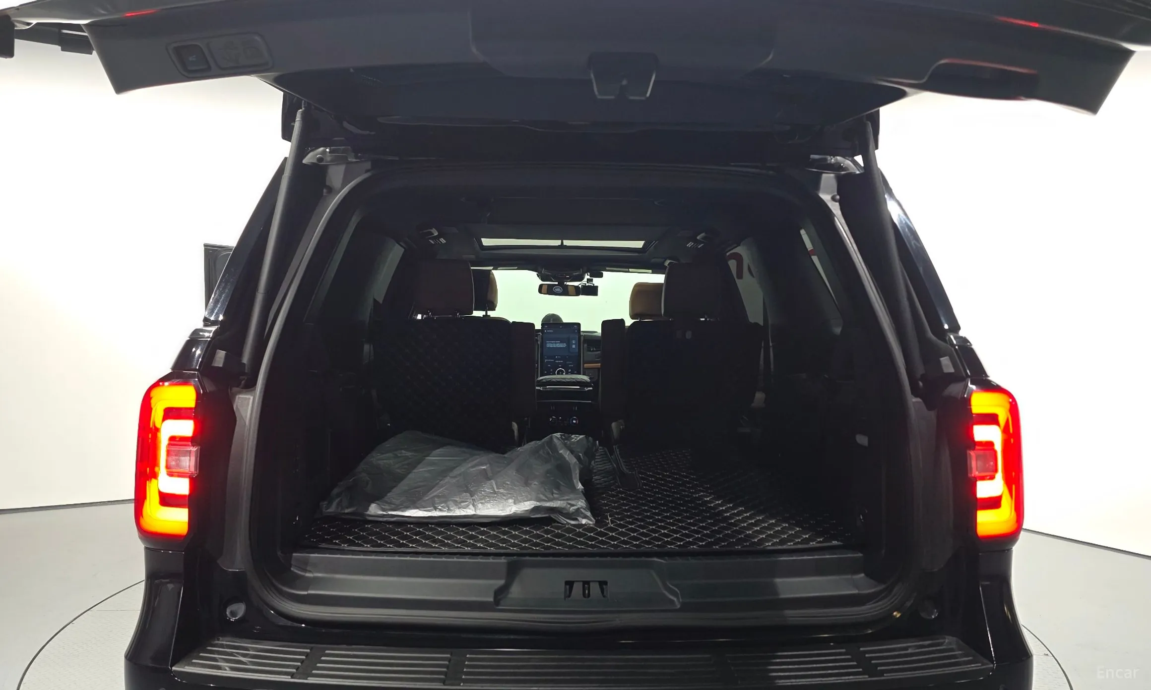 Ford Expedition превью 20