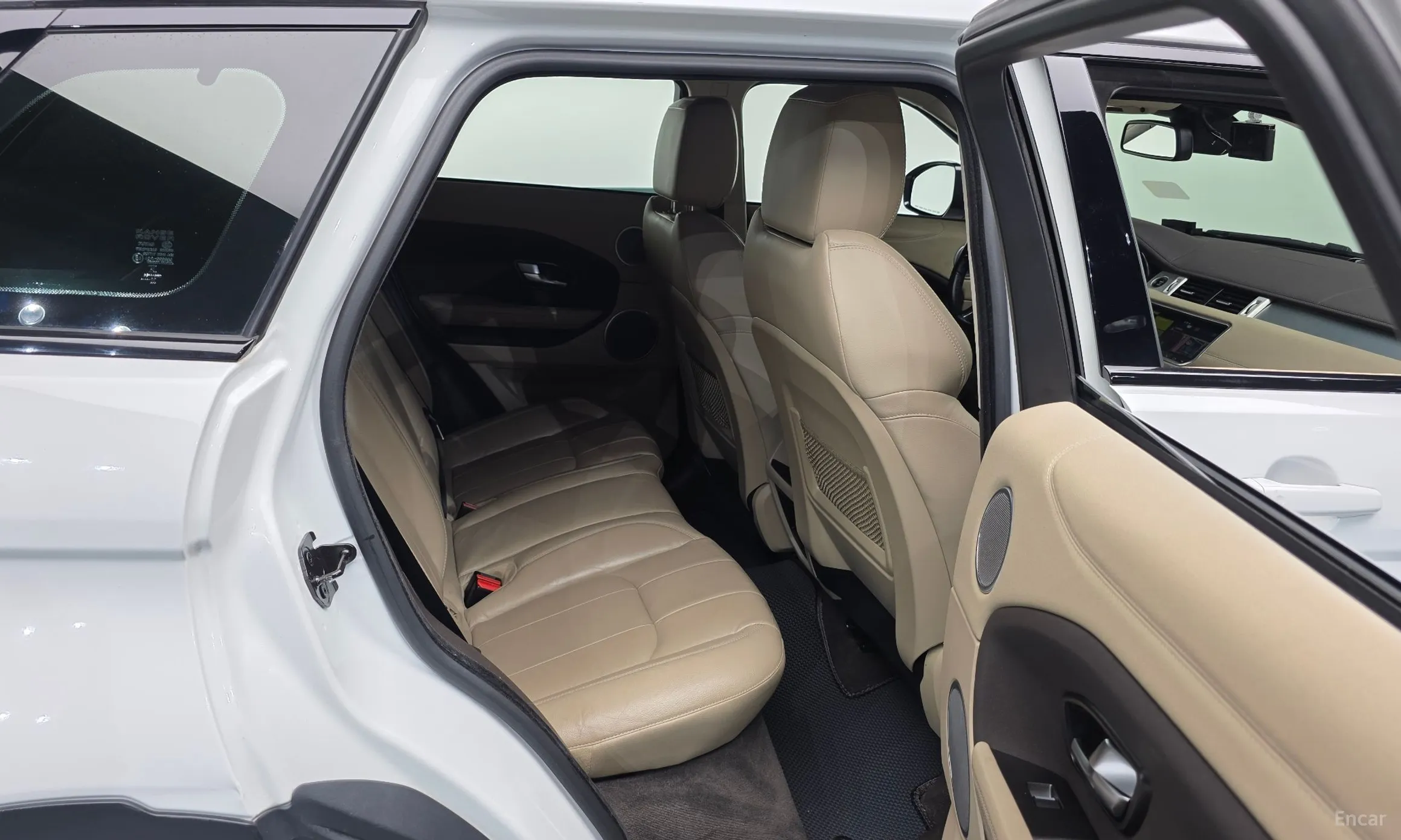 Land Rover Range Rover Evoque превью 12