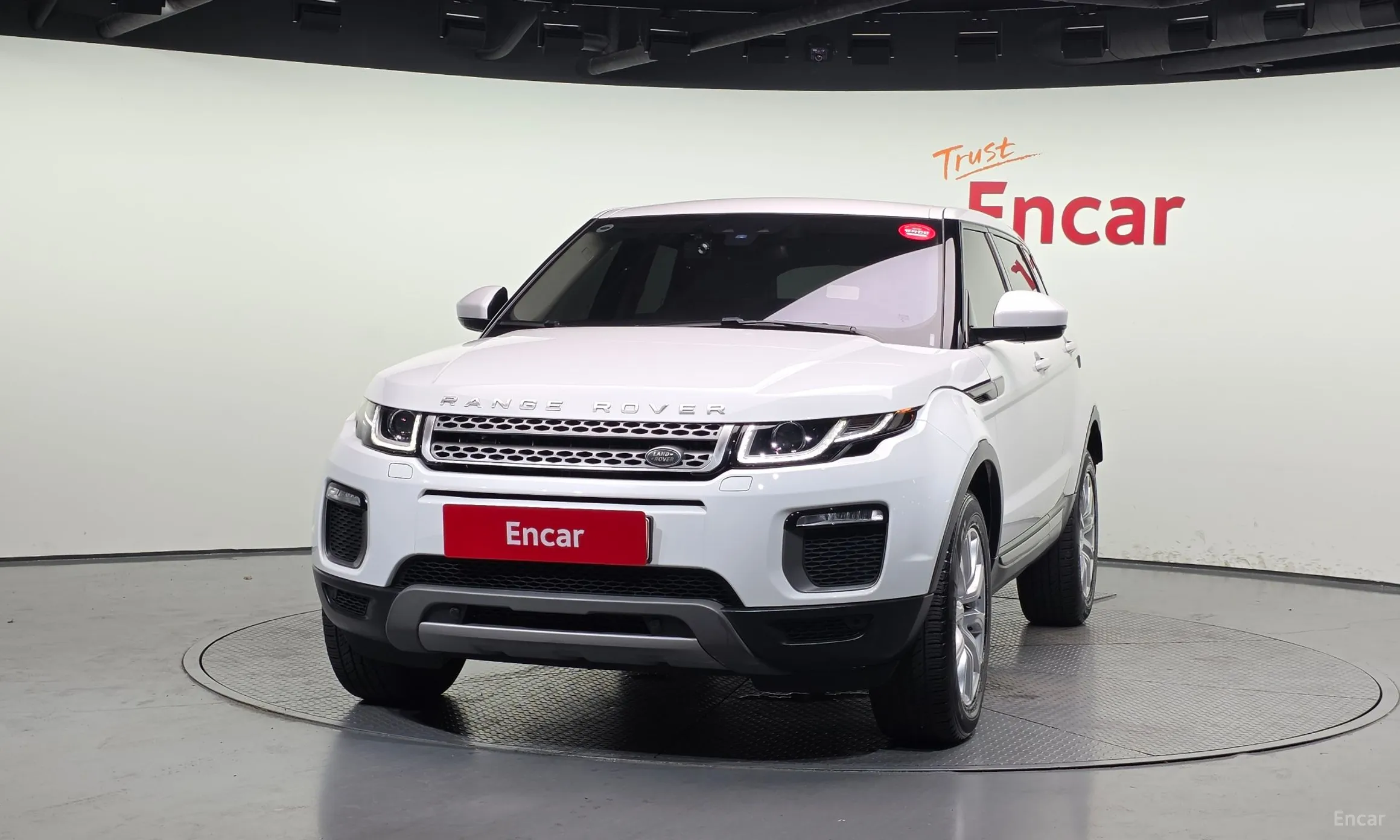 Land Rover Range Rover Evoque превью 3