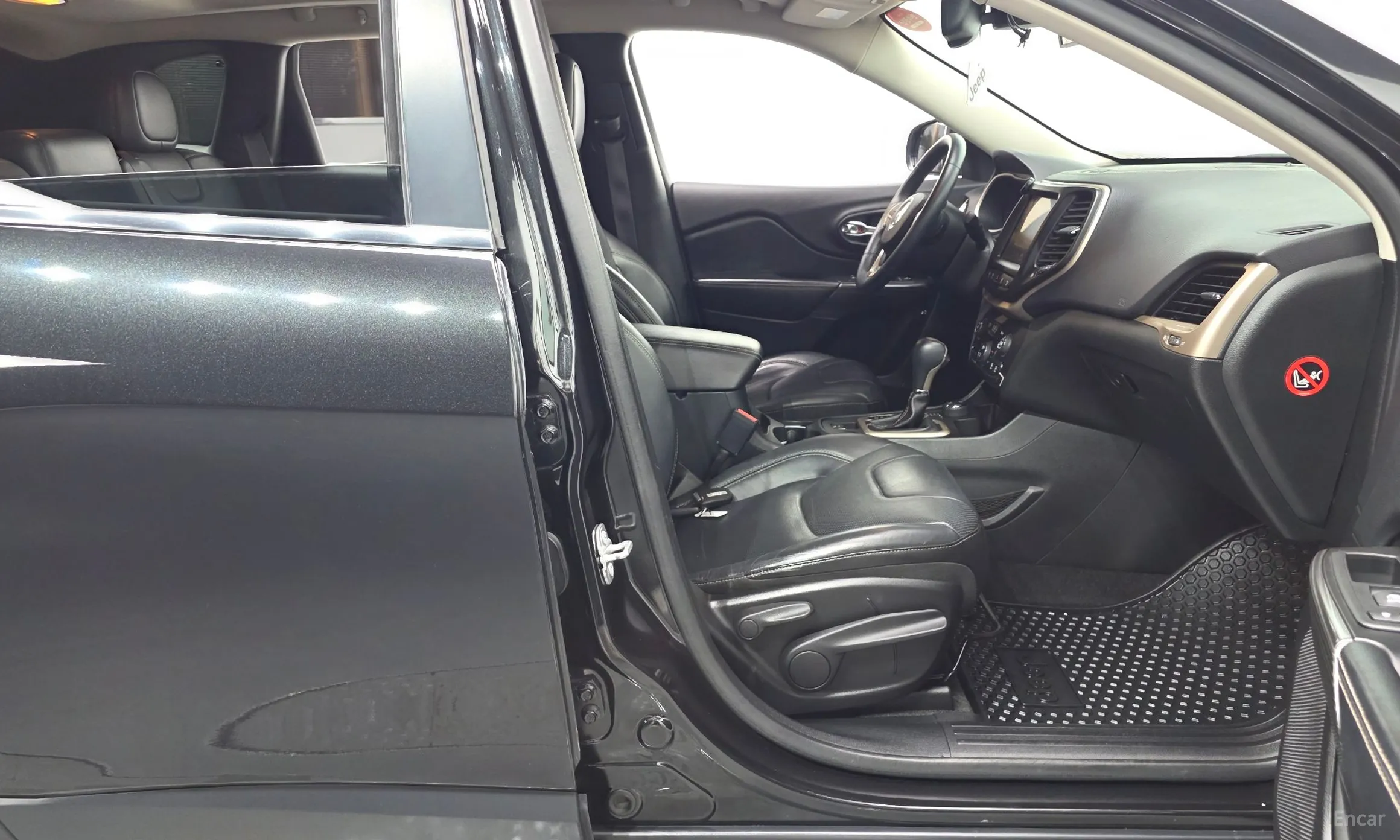 Jeep Cherokee (KL) превью 10
