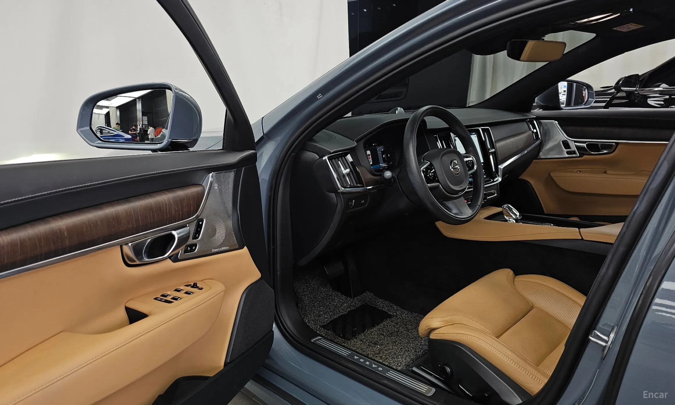 Volvo S90 превью 10