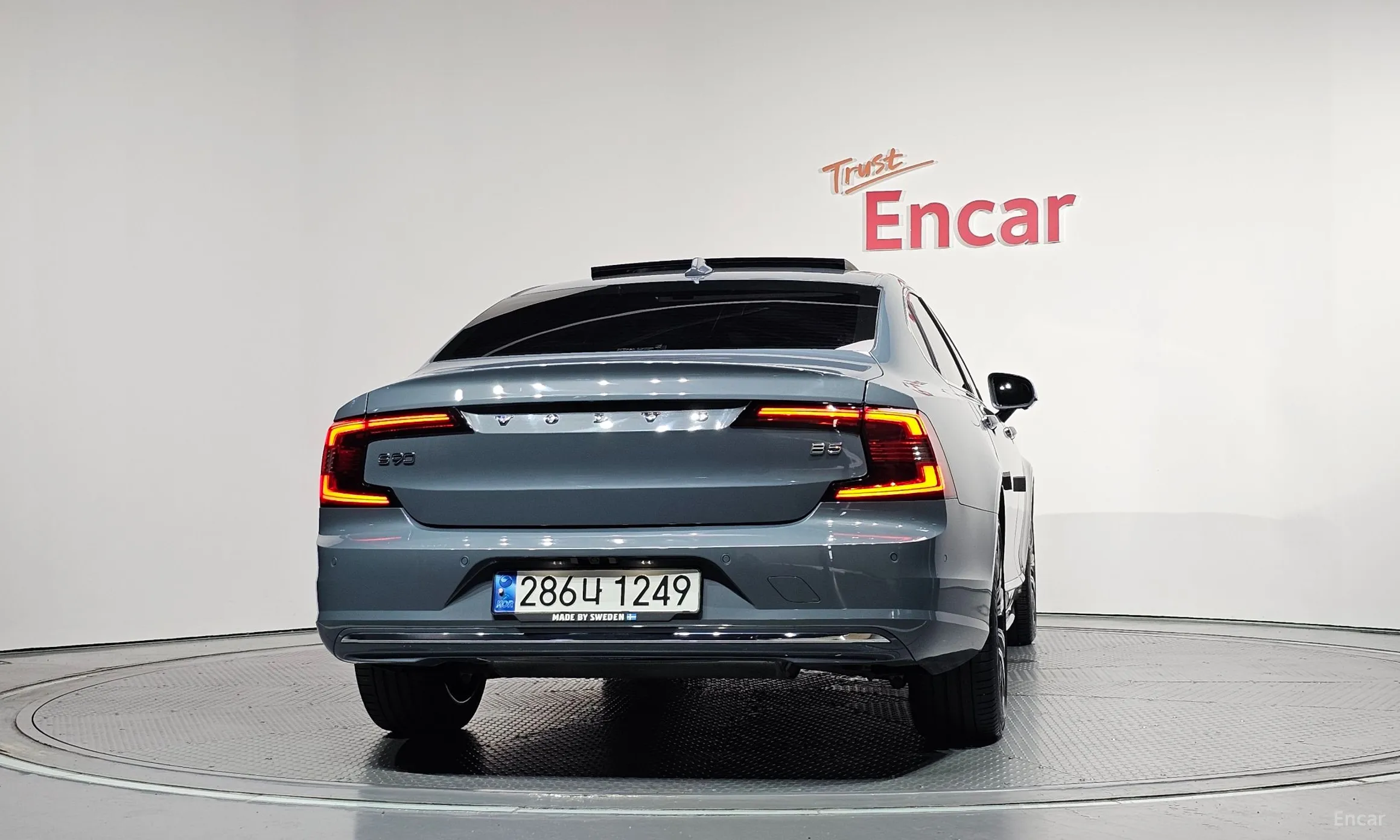 Volvo S90 превью 4