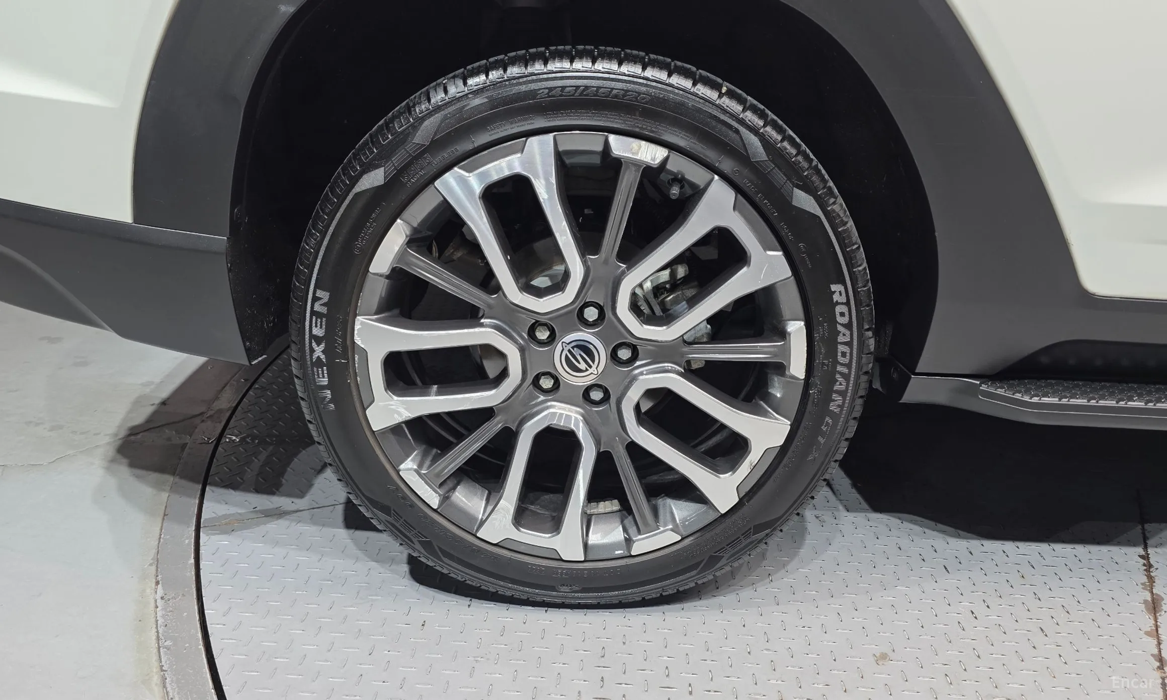 KG Mobility (SsangYong) Torres превью 5