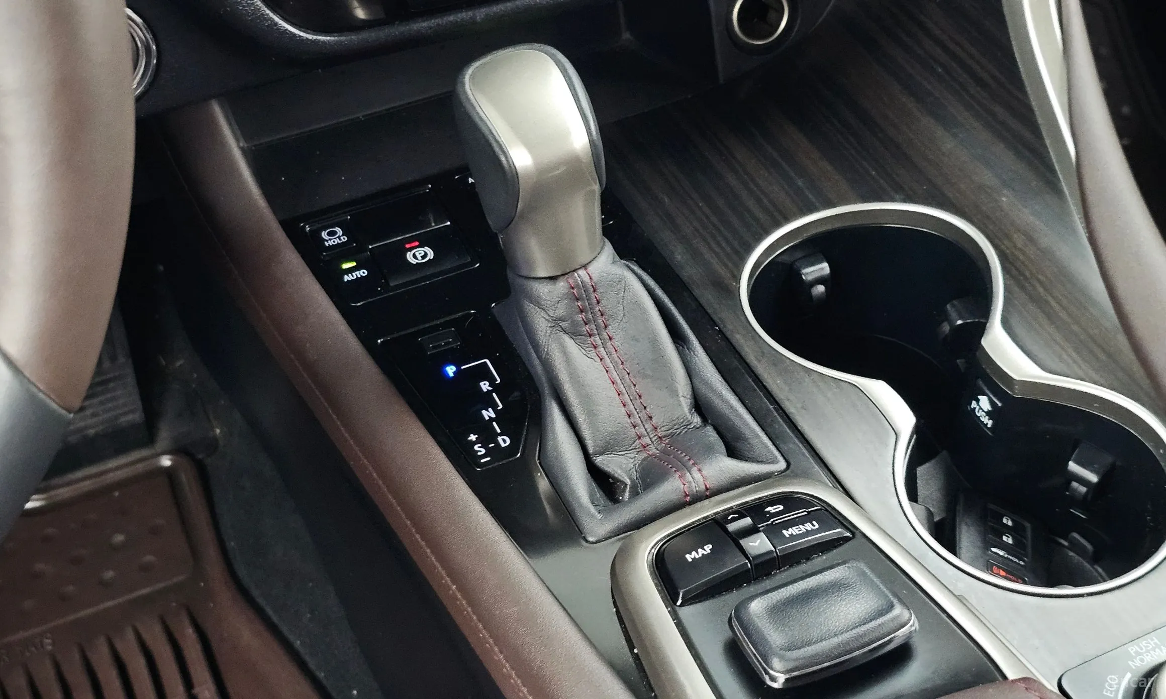 Lexus RX350 4th Generation превью 9