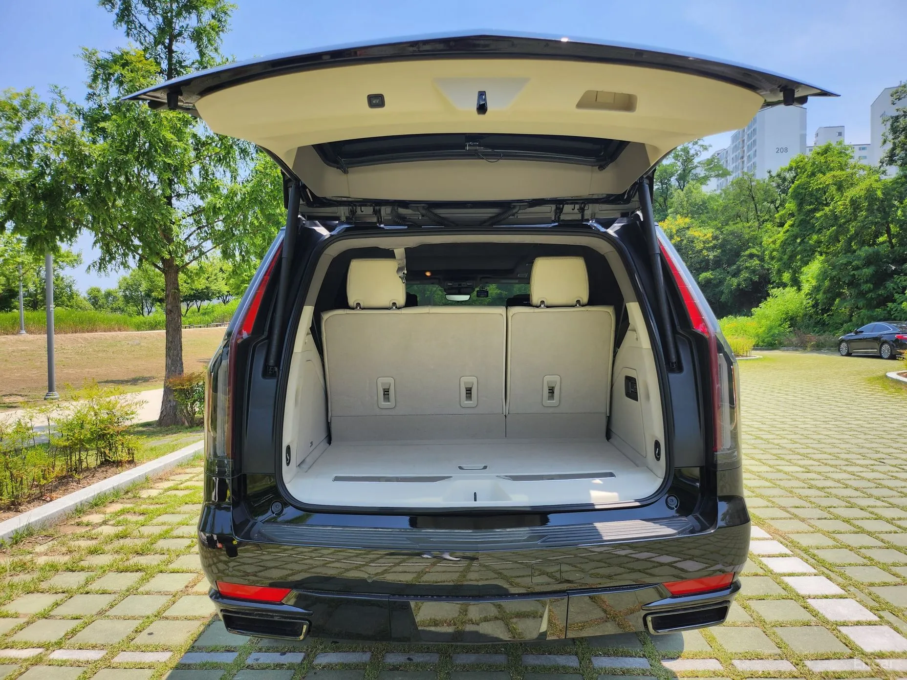 Cadillac Escalade 5th Generation превью 12