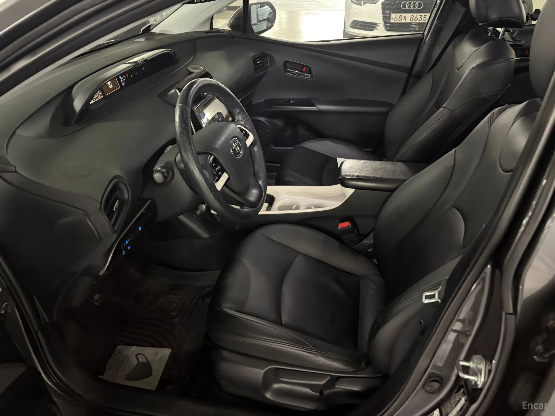 Toyota Prius 4th Generation превью 4