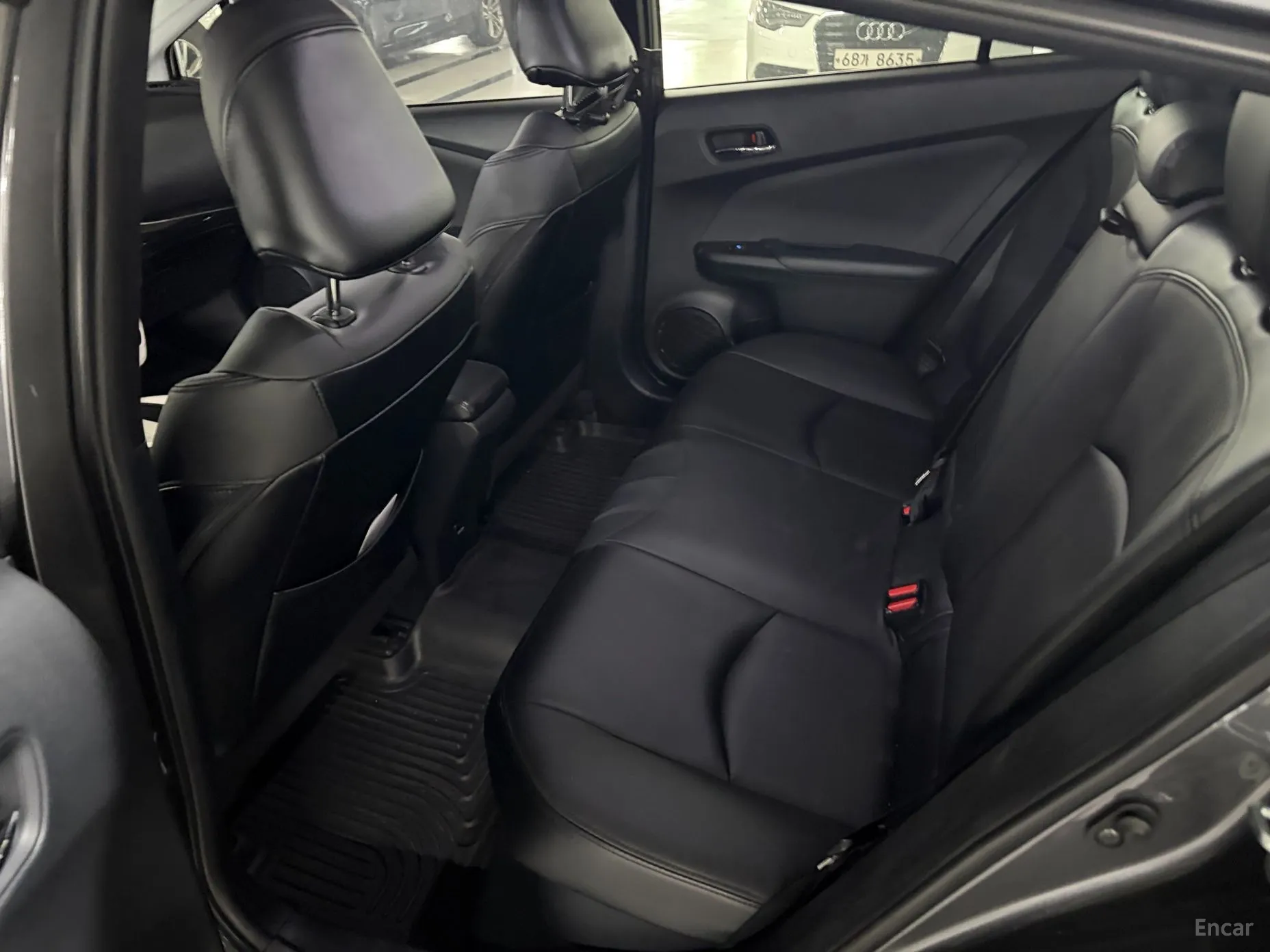 Toyota Prius 4th Generation превью 5