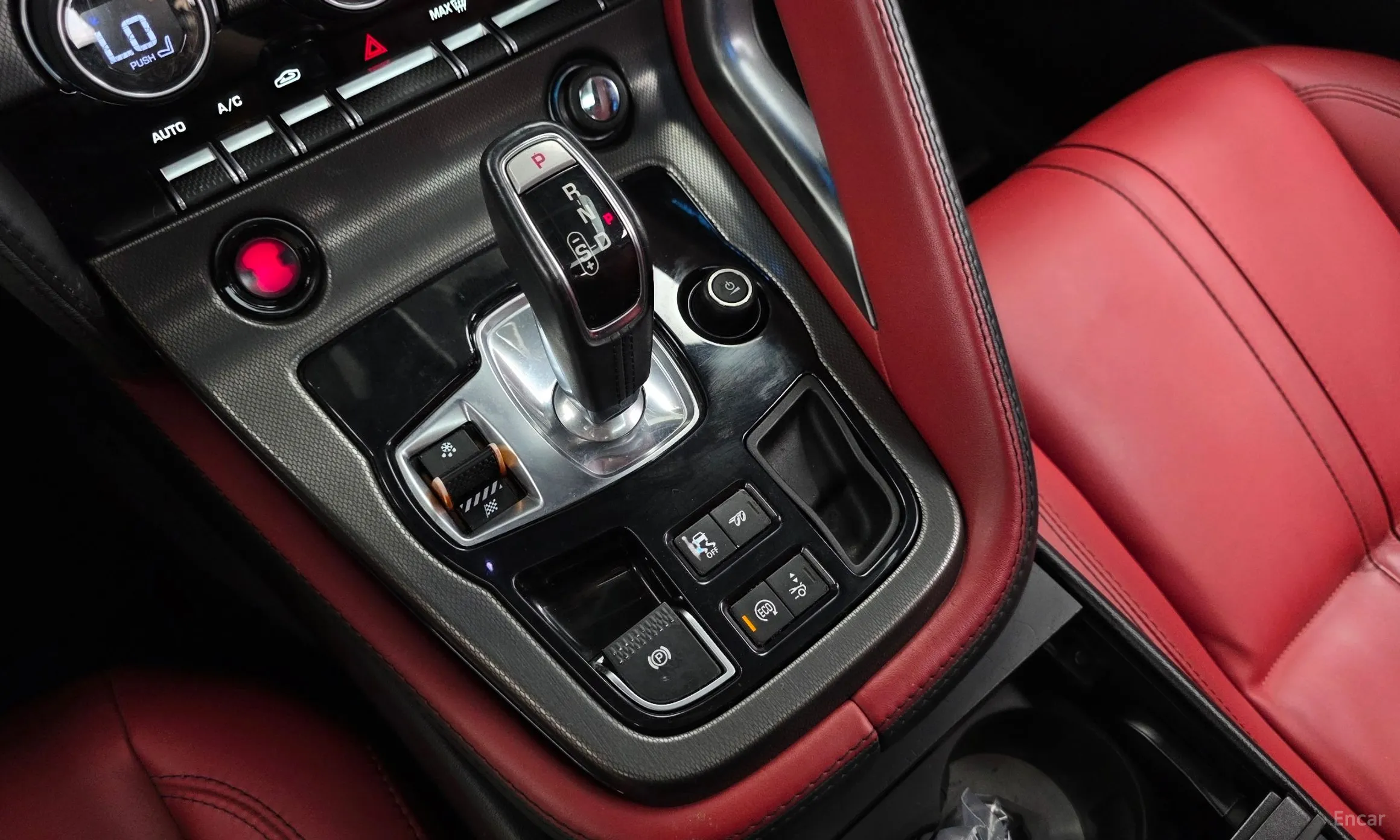 Jaguar F-TYPE превью 9