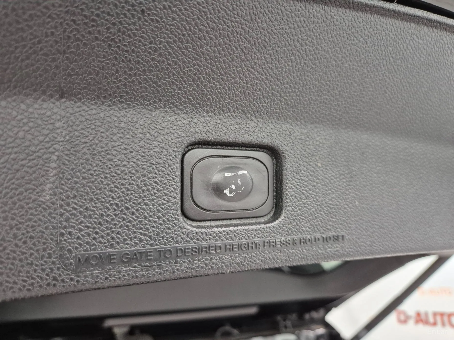 Ford Explorer превью 17