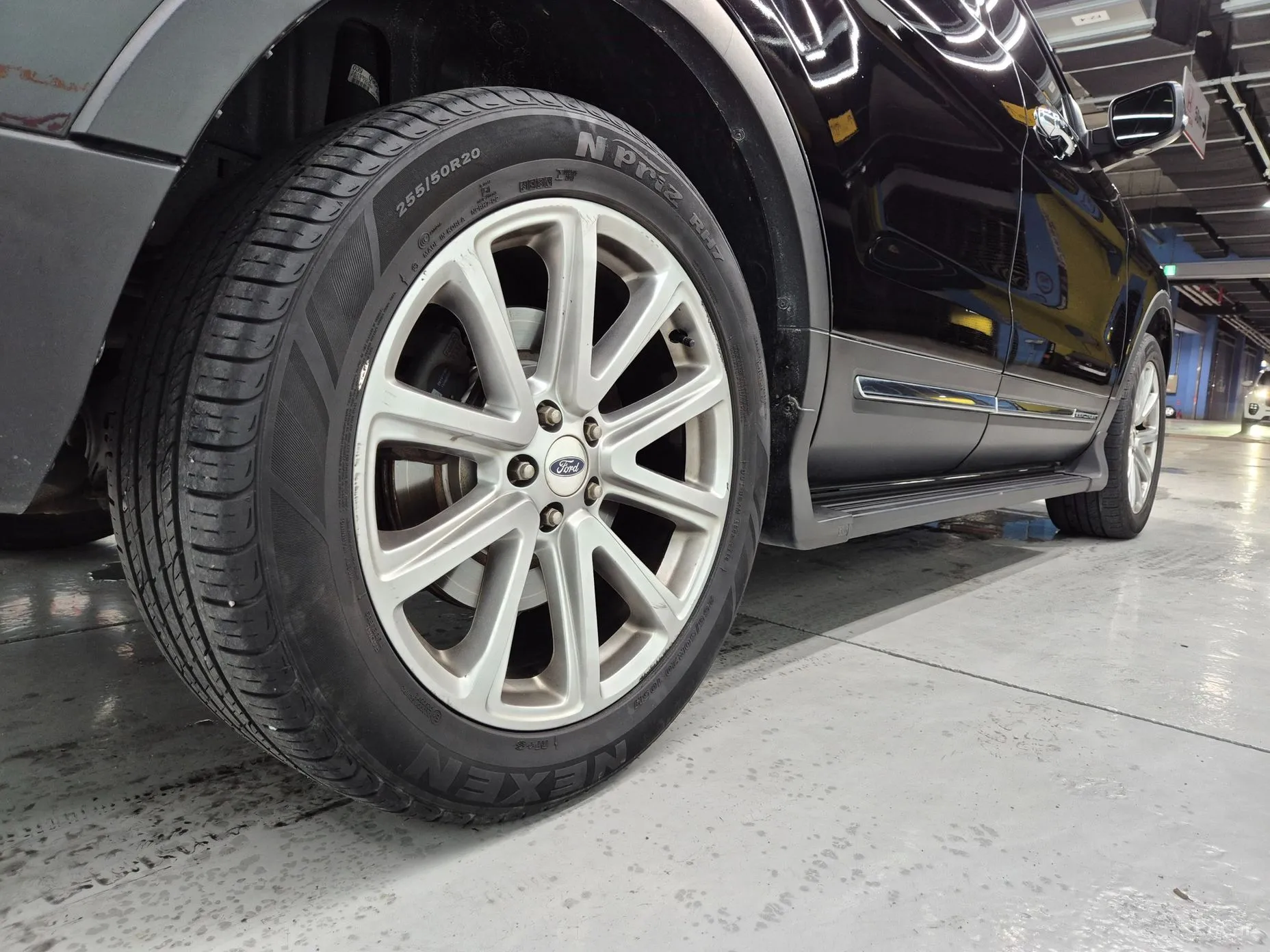 Ford Explorer превью 20