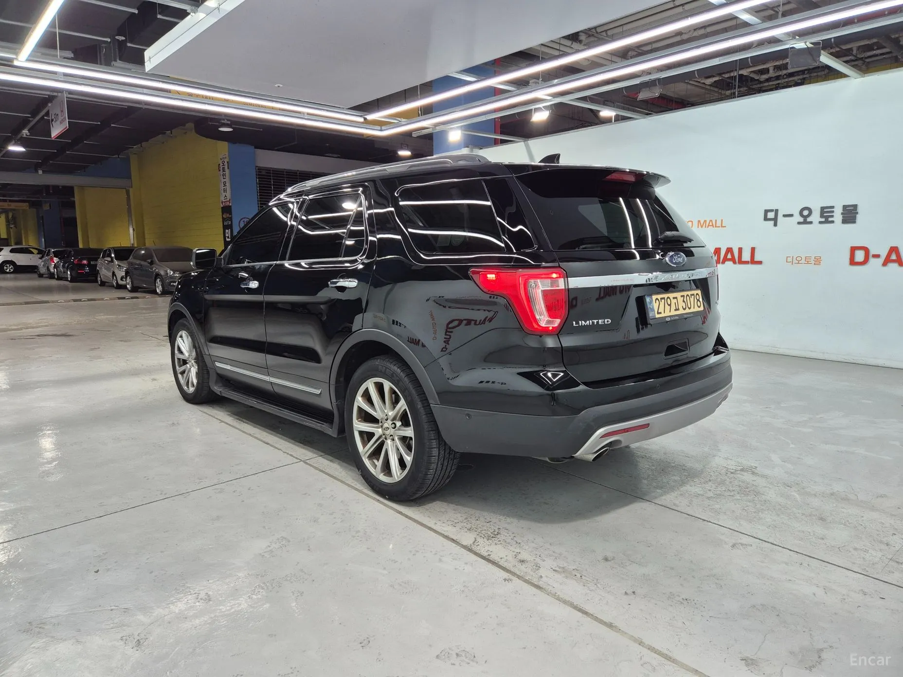 Ford Explorer превью 7