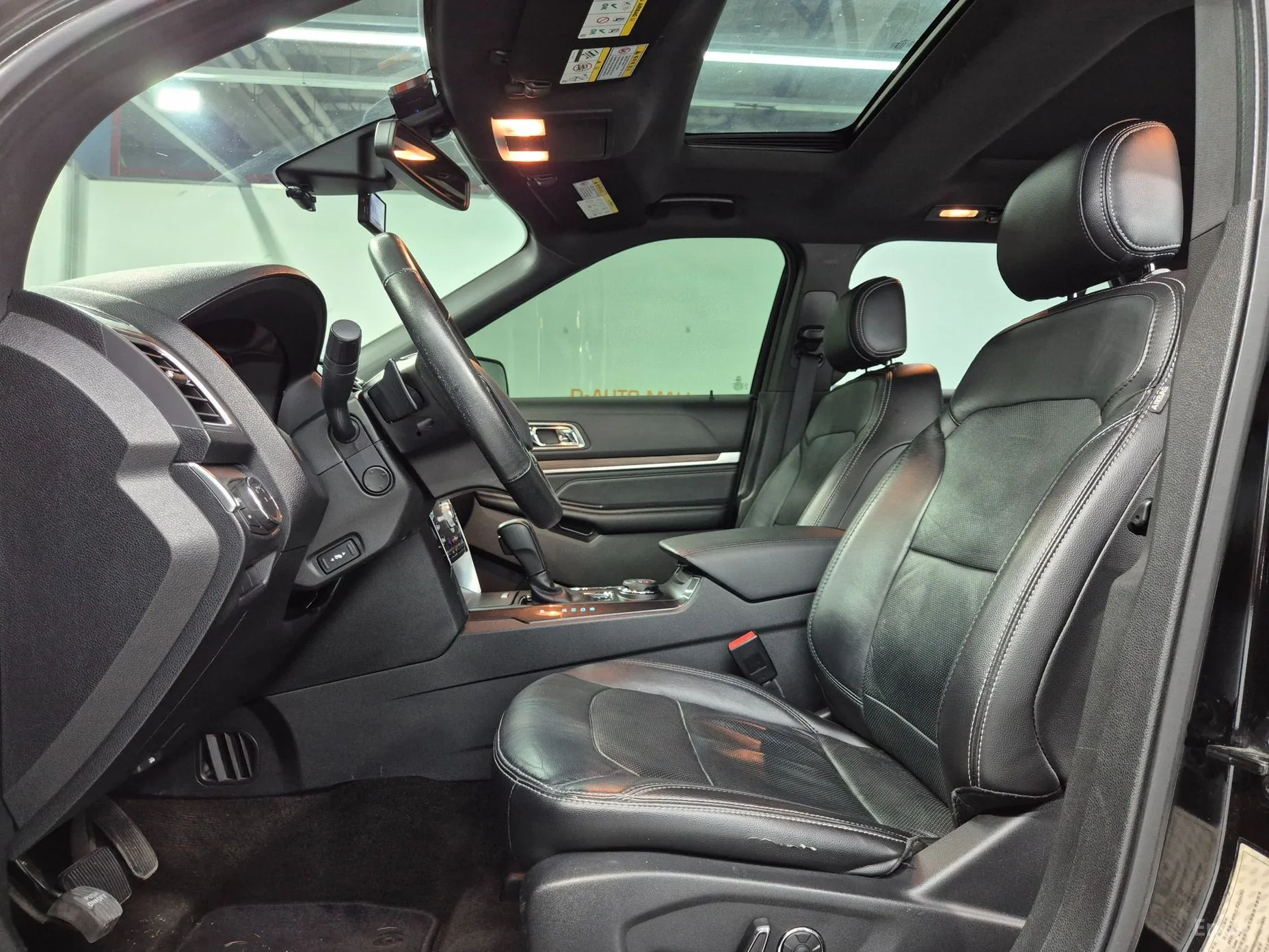 Ford Explorer превью 8