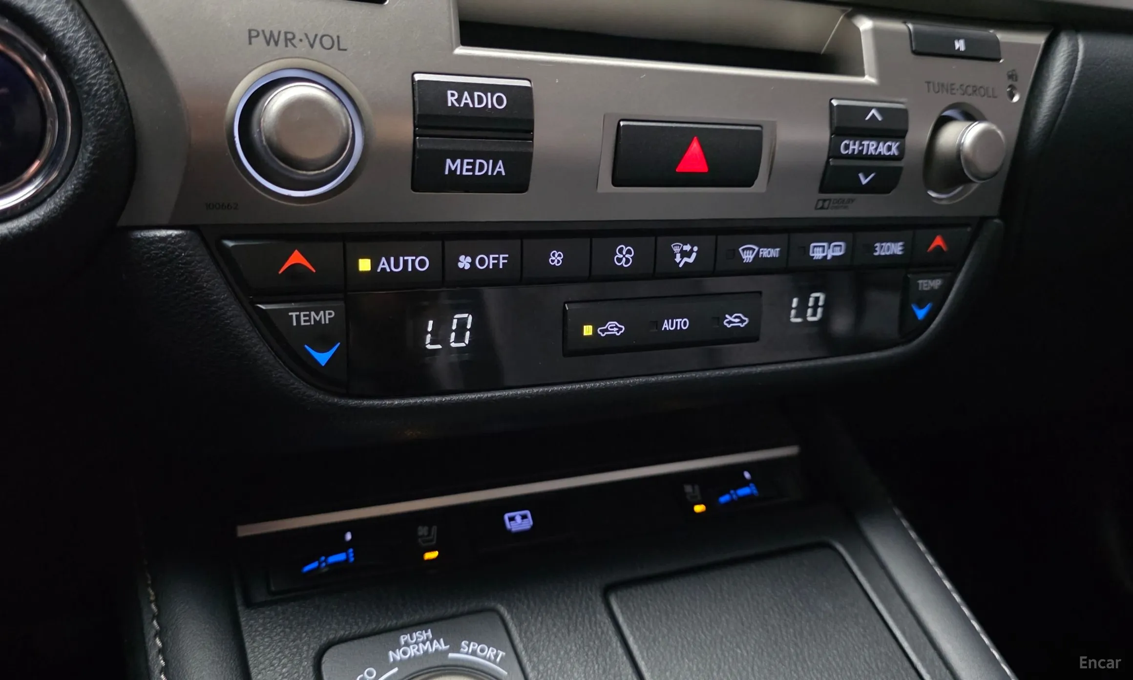 Lexus New ES300h превью 18