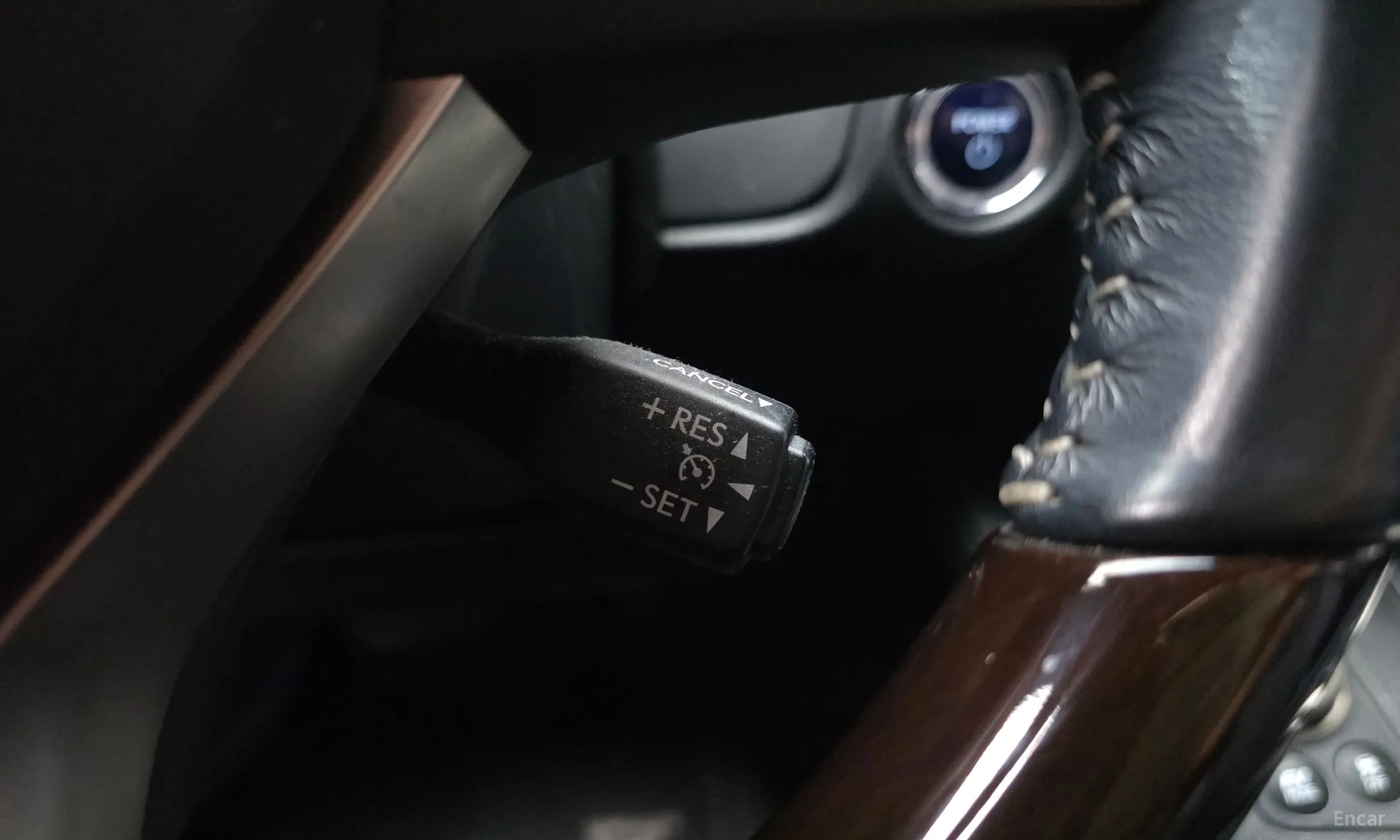 Lexus New ES300h превью 20