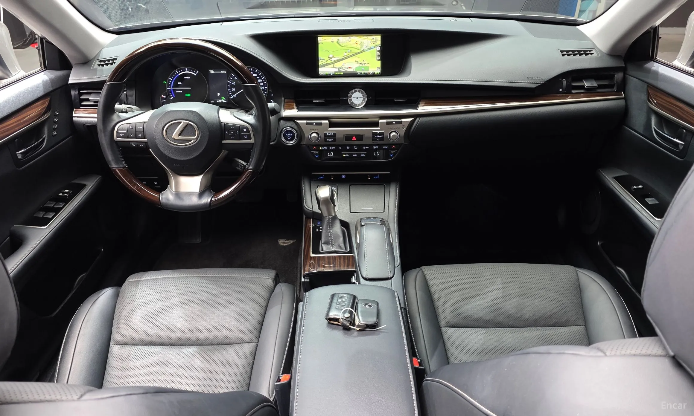 Lexus New ES300h превью 7