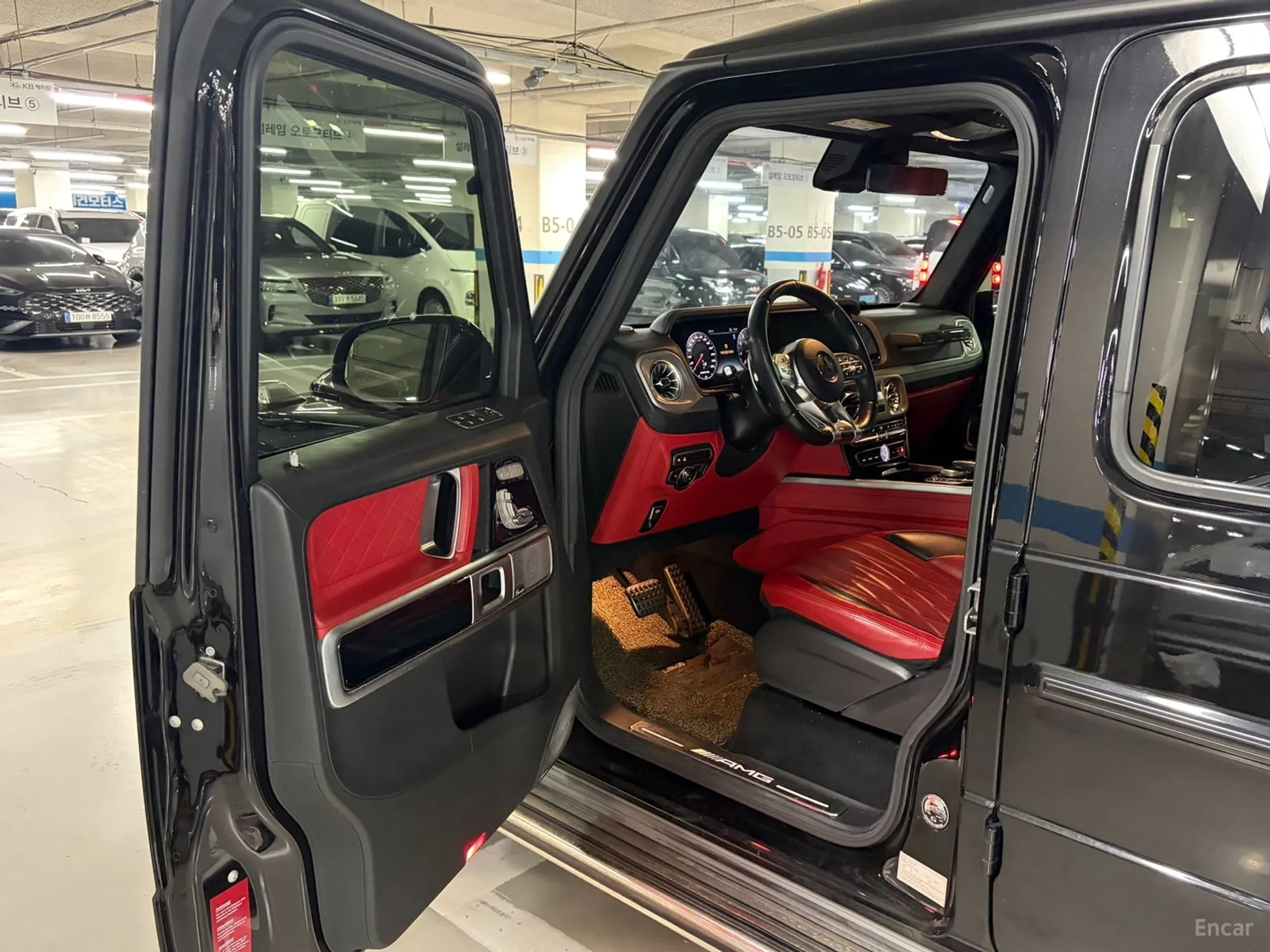 Mercedes Benz G-Class W463b