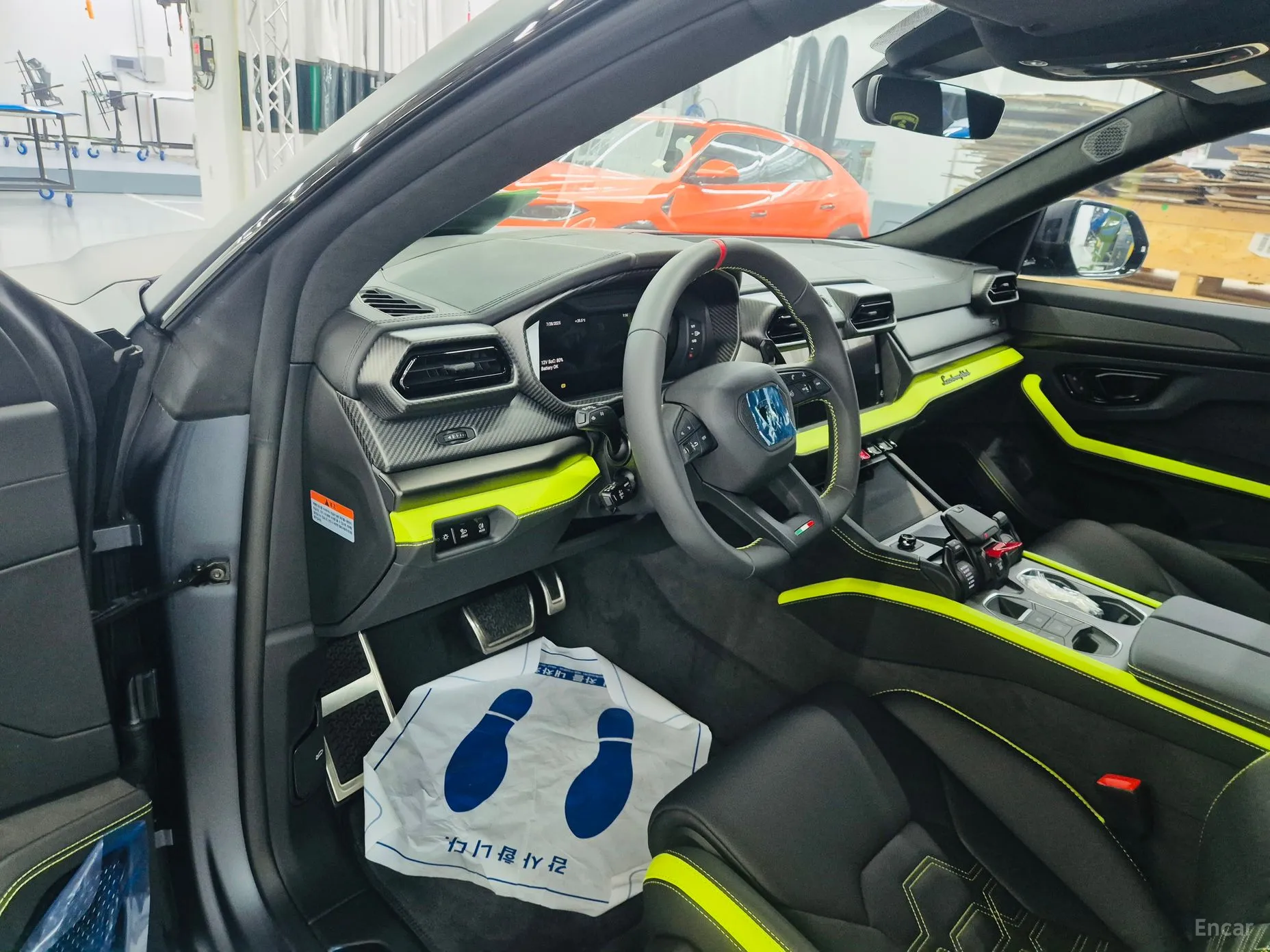 Lamborghini Urus превью 8