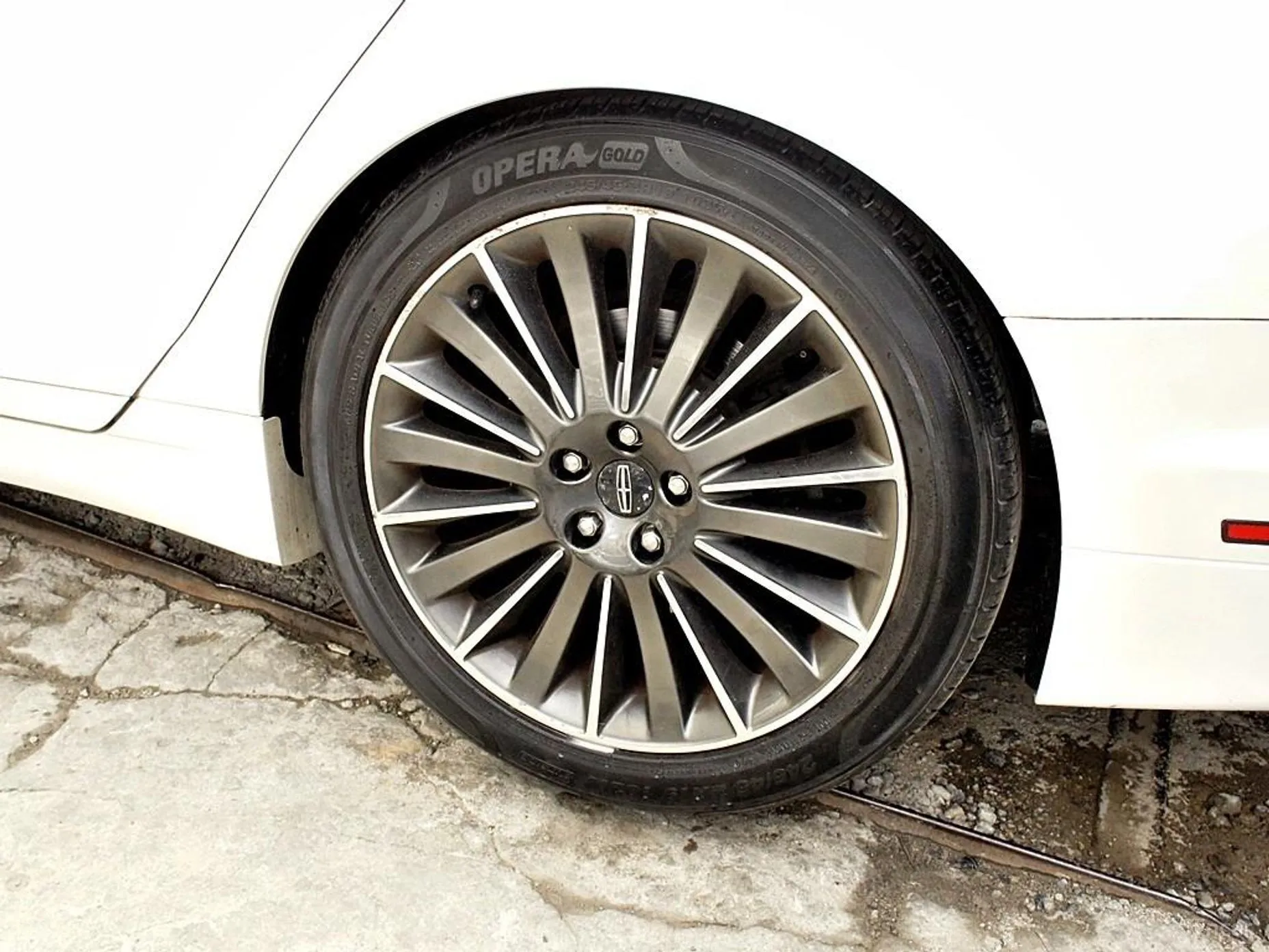 Lincoln New MKZ превью 20
