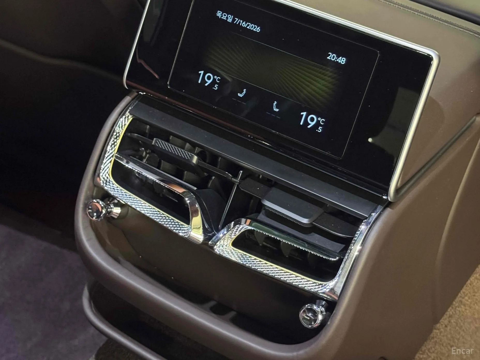 Bentley Flying Spur 4th Generation превью 14