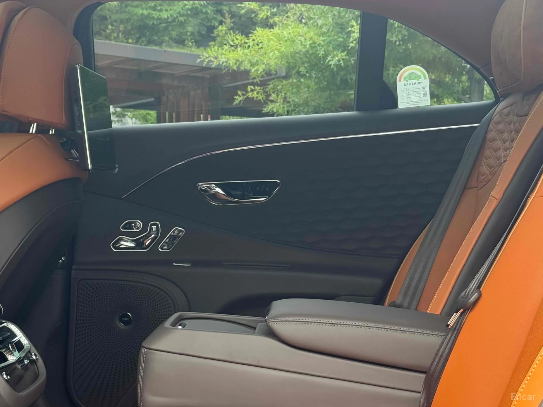 Bentley Flying Spur 4th Generation превью 15