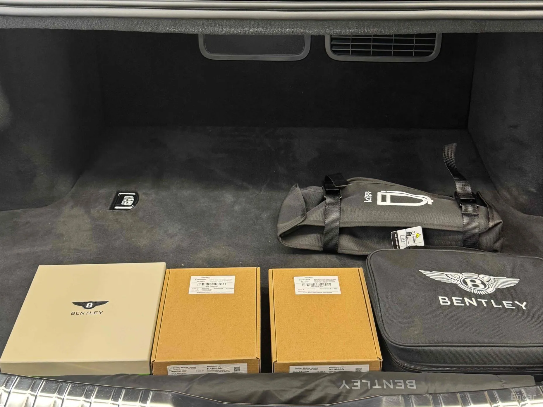 Bentley Flying Spur 4th Generation превью 16