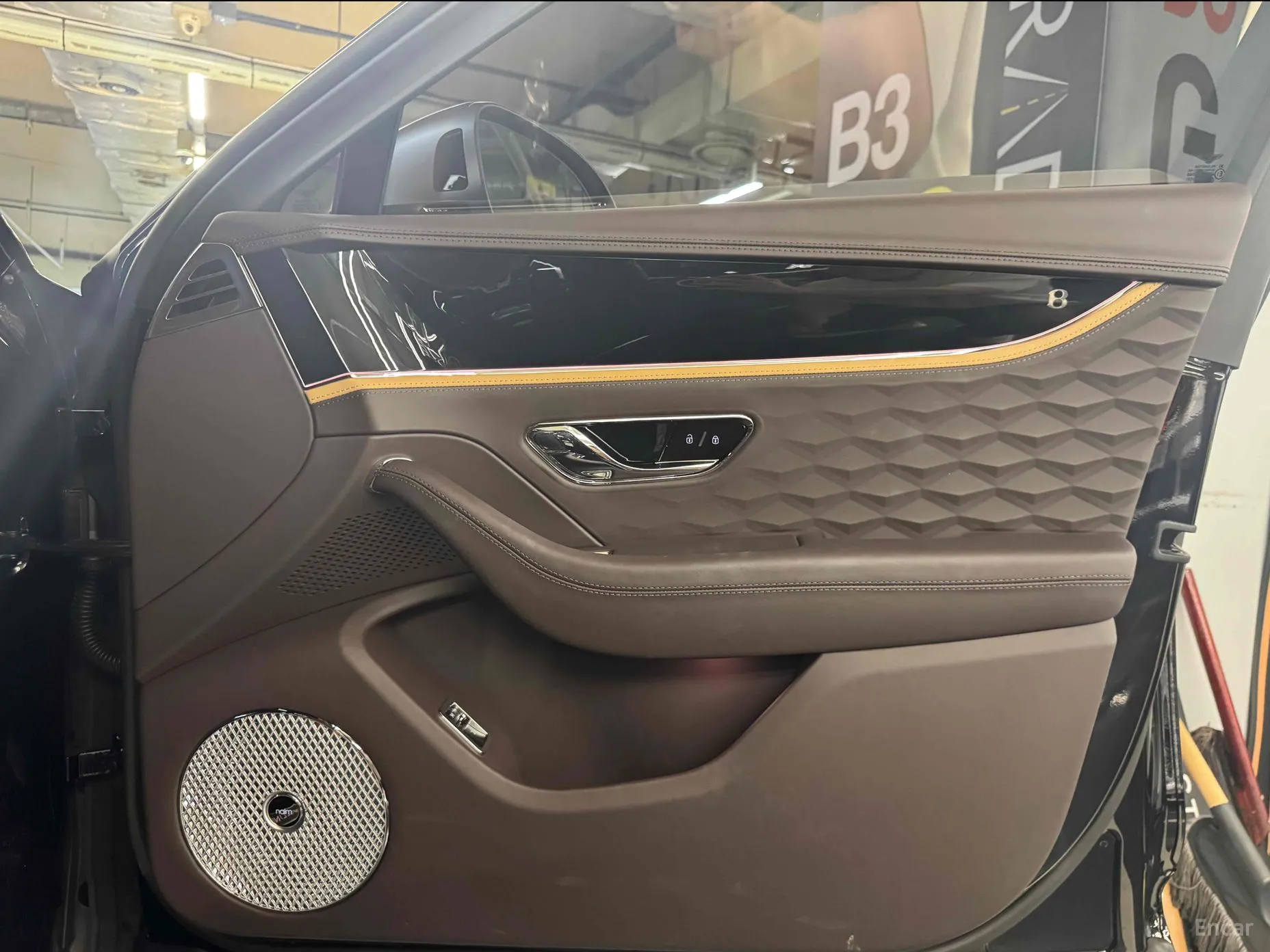 Bentley Flying Spur 4th Generation превью 6