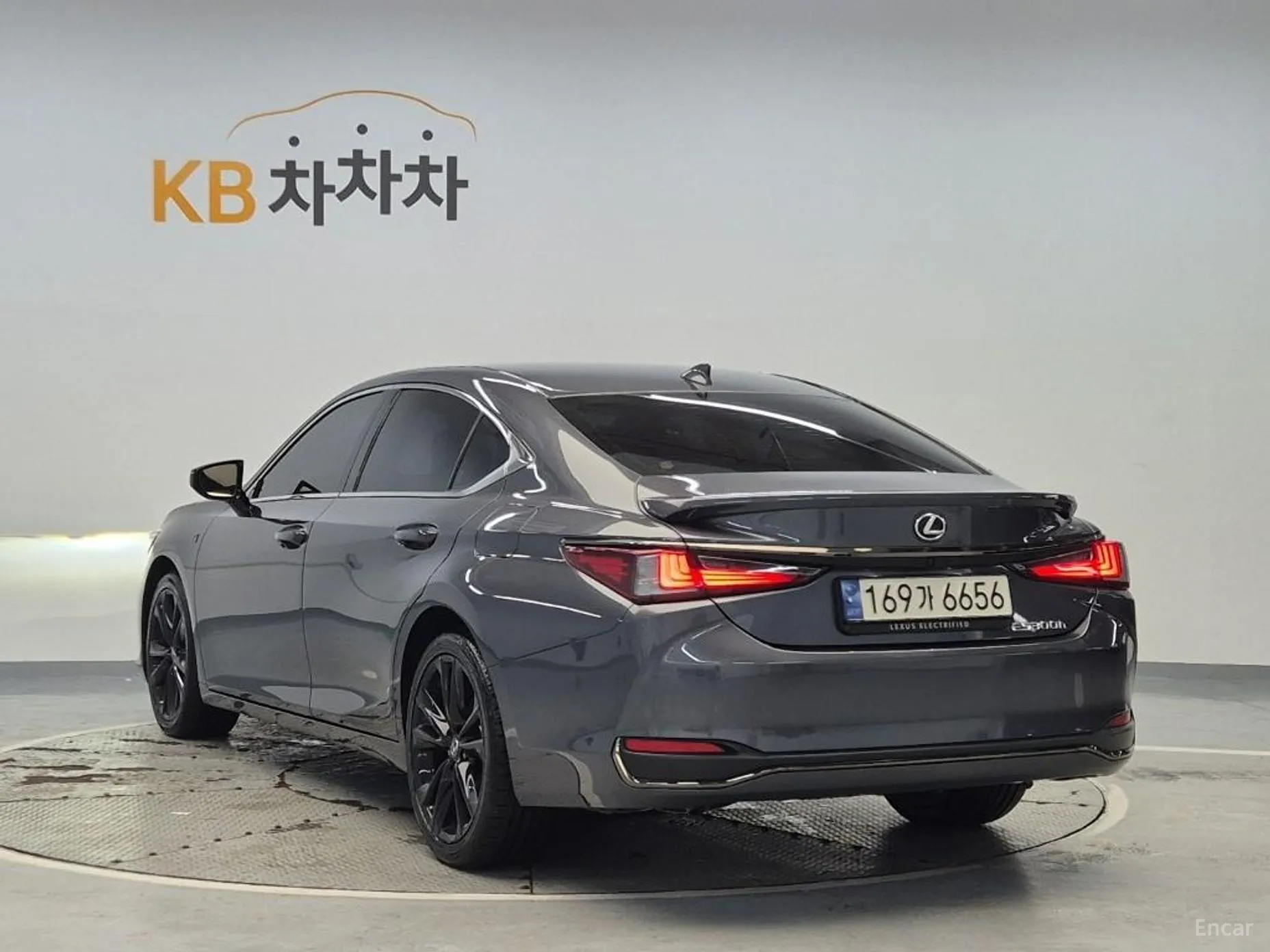 Lexus ES300h 7th Generation