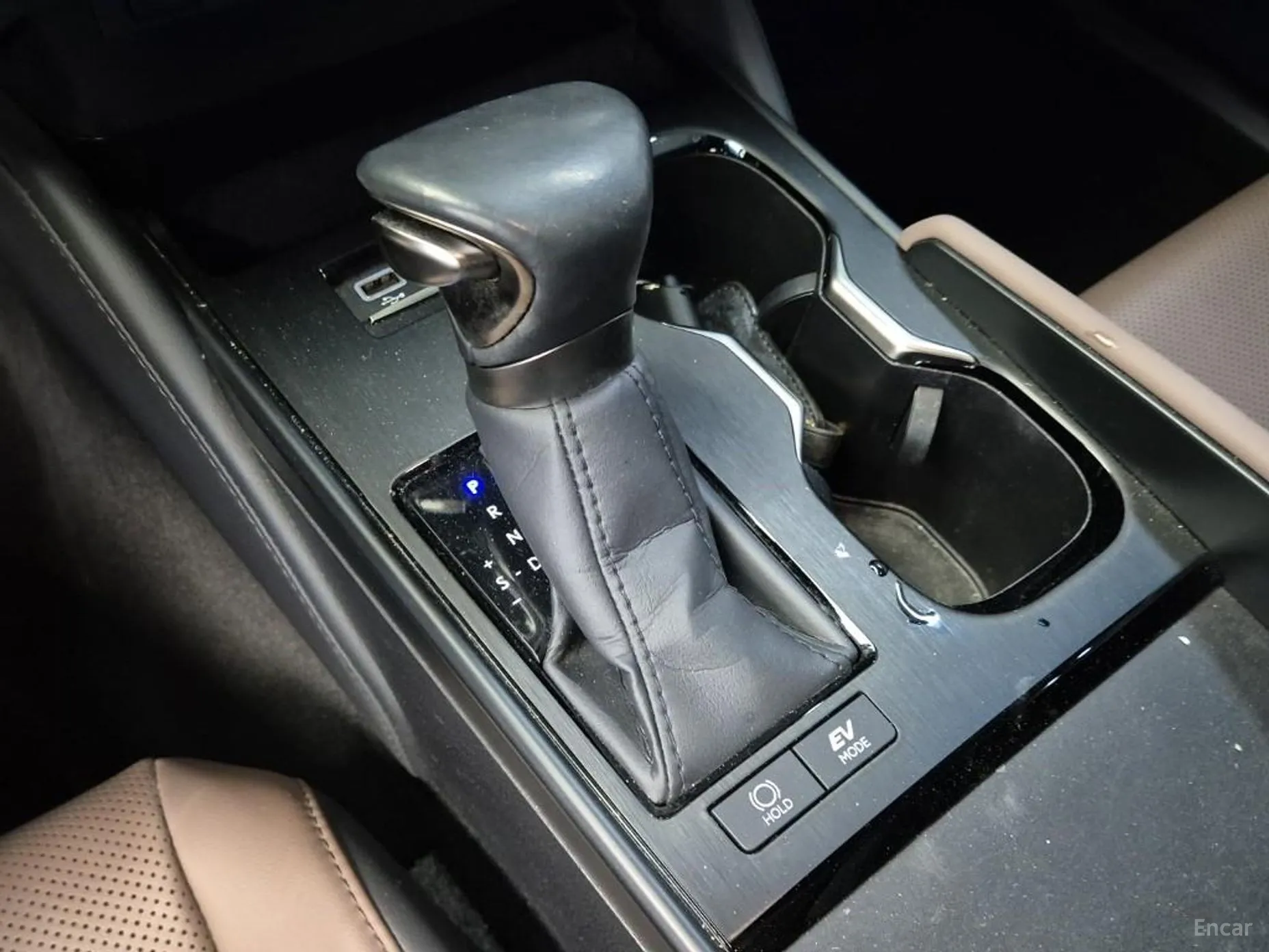 Lexus ES300h 7th Generation превью 8