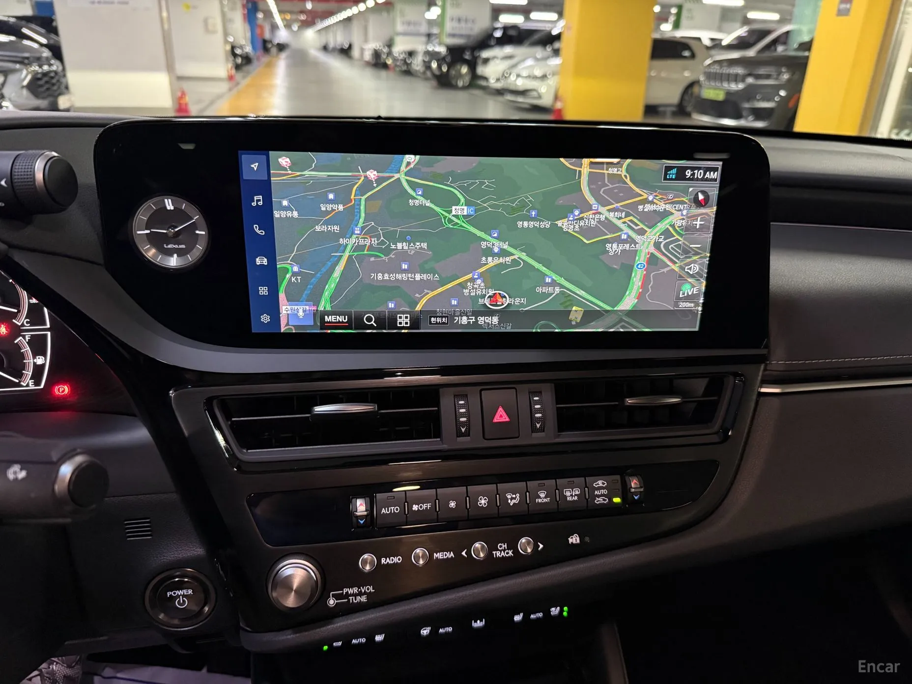 Lexus ES300h 7th Generation превью 18