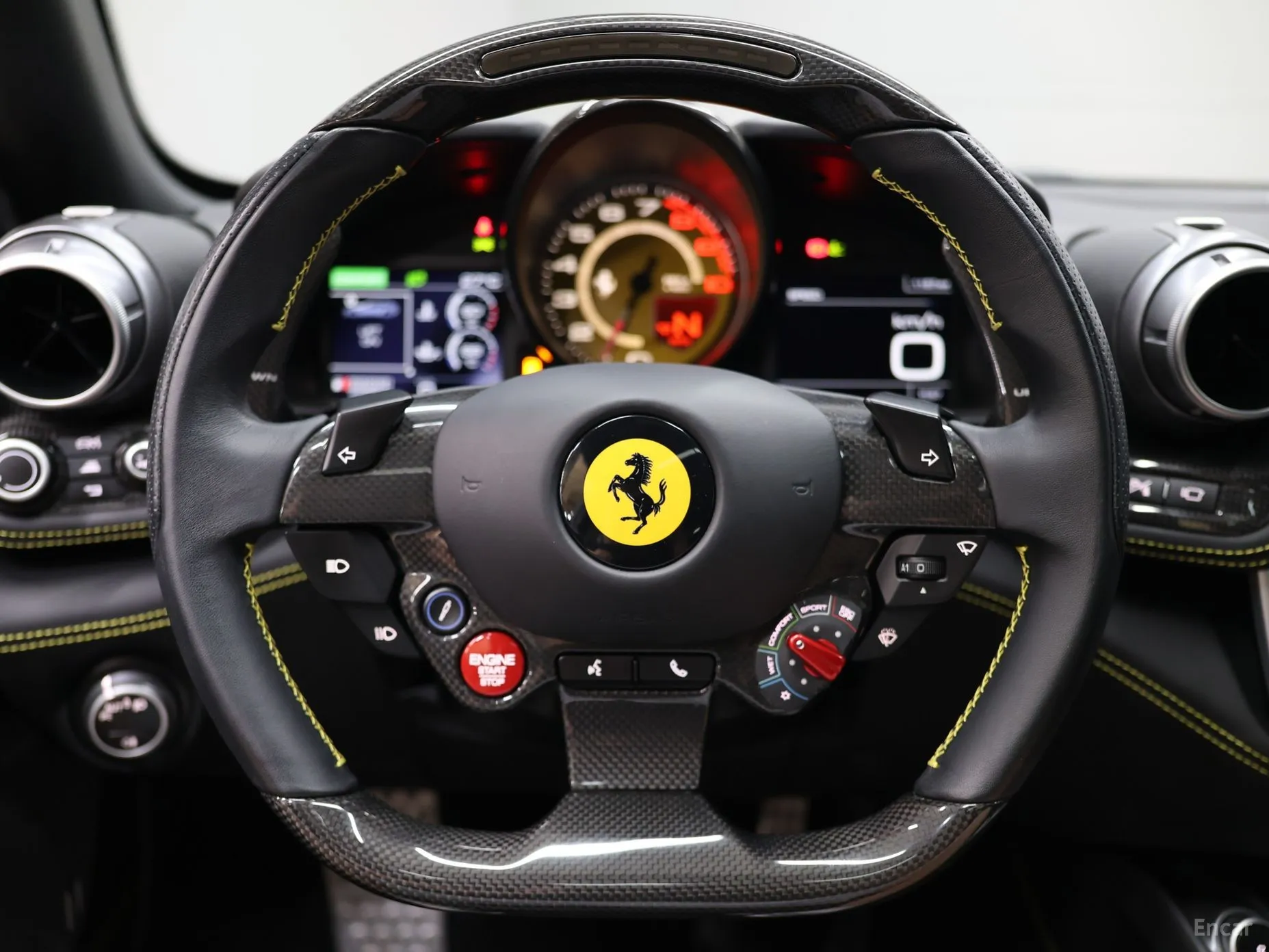 Ferrari GTC4 Rousseau превью 11