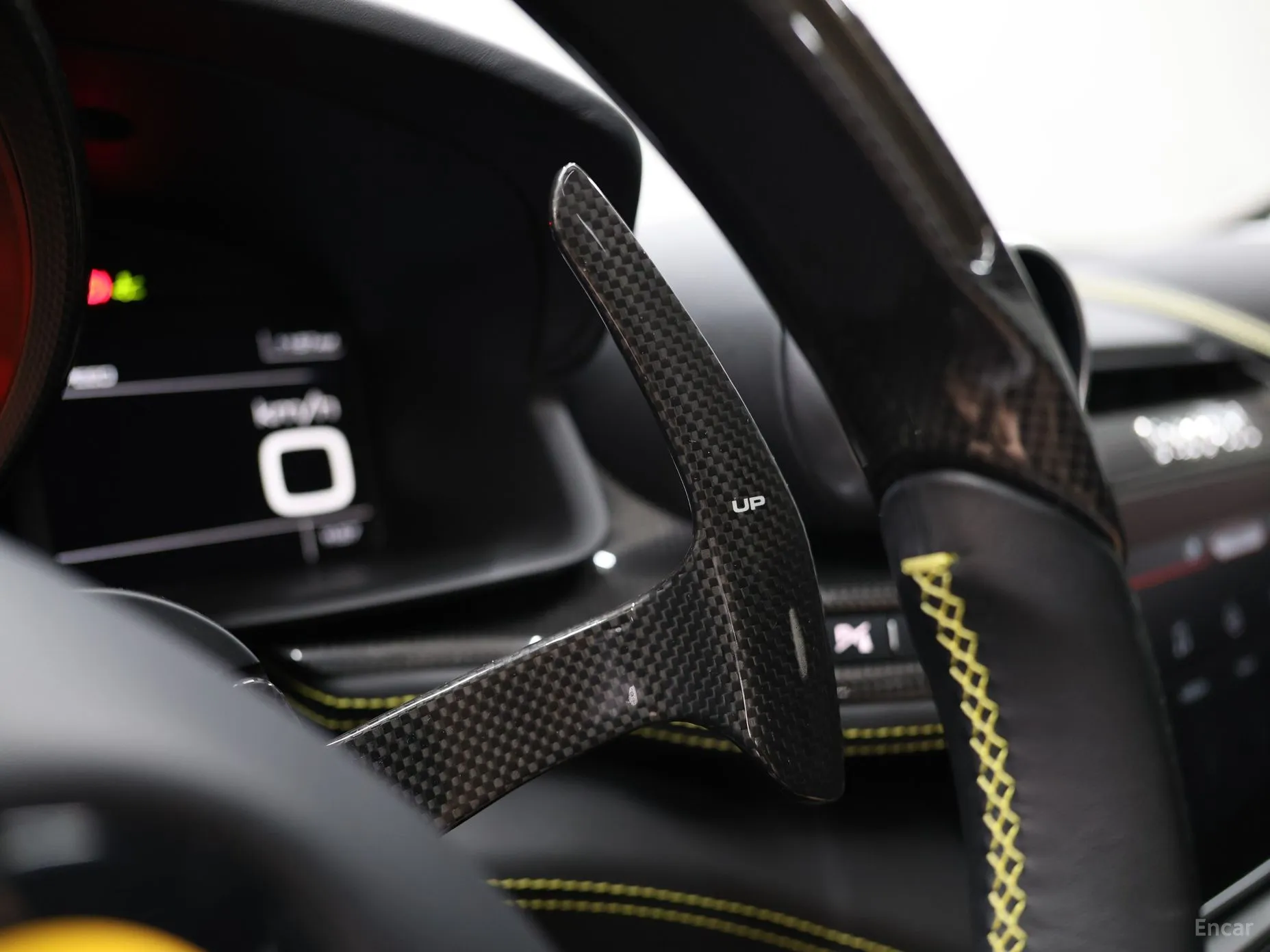 Ferrari GTC4 Rousseau превью 12