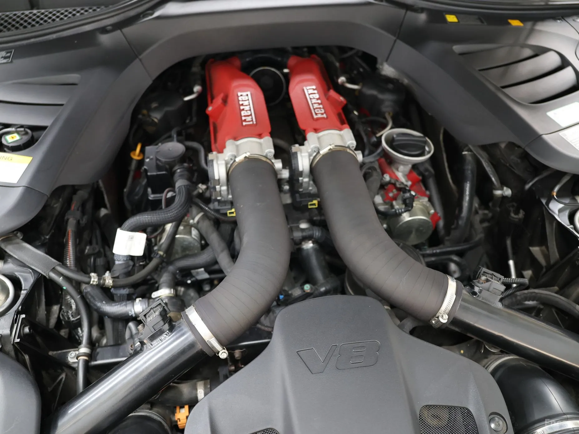 Ferrari GTC4 Rousseau превью 18