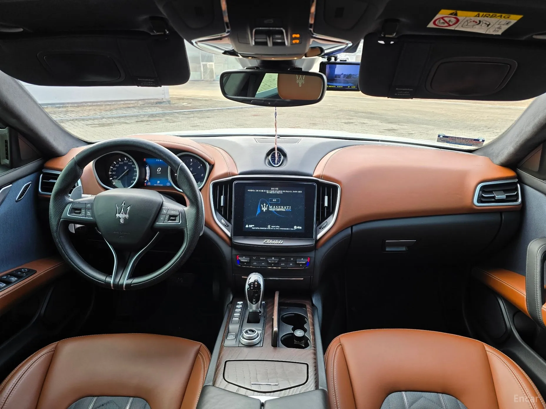 Maserati Ghibli превью 10