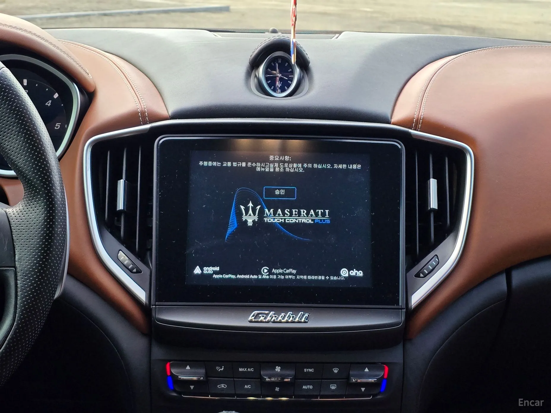 Maserati Ghibli превью 15
