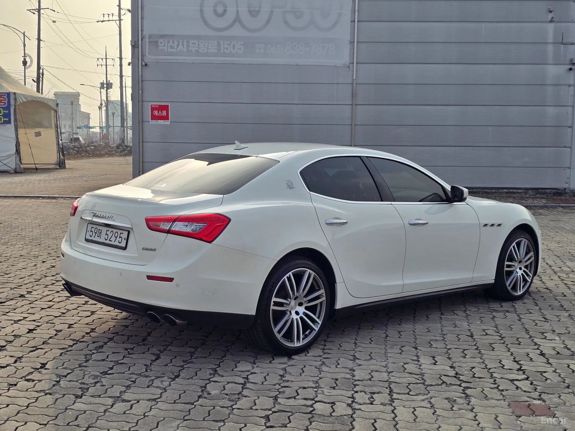 Maserati Ghibli превью 4
