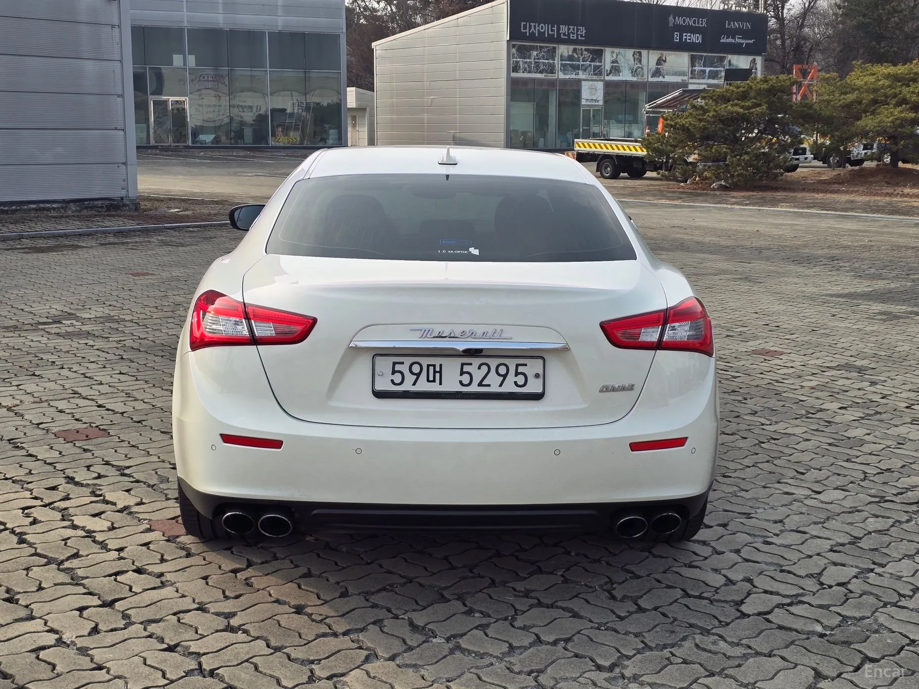 Maserati Ghibli превью 5