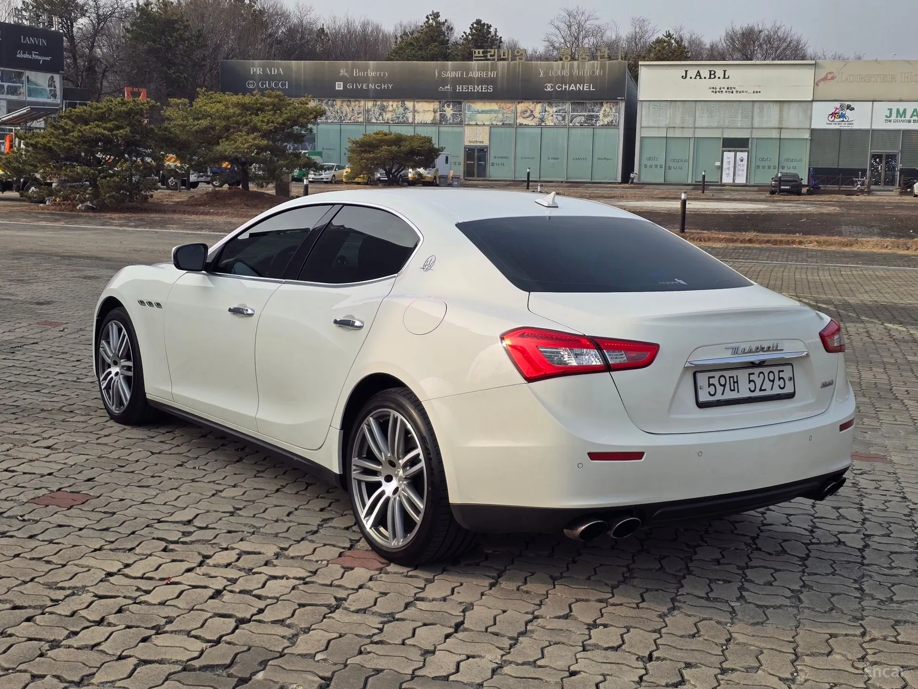 Maserati Ghibli превью 6