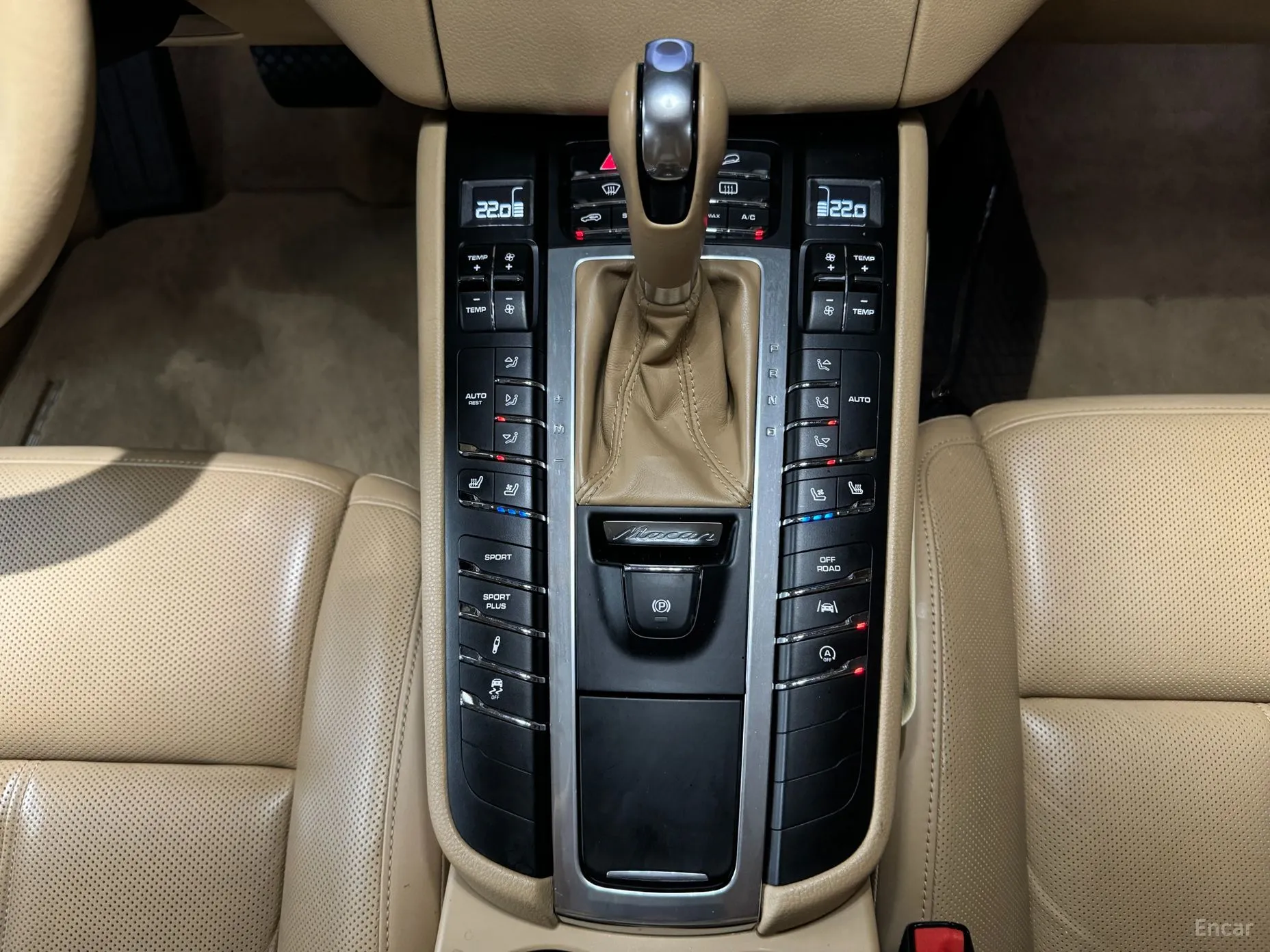 Porsche Macan превью 10