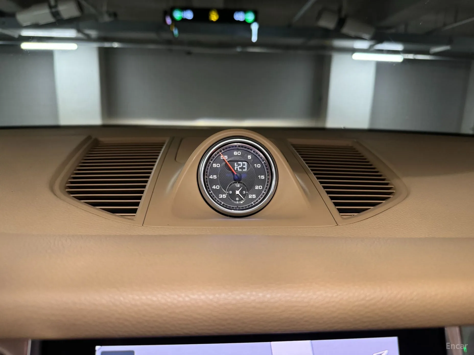 Porsche Macan превью 12