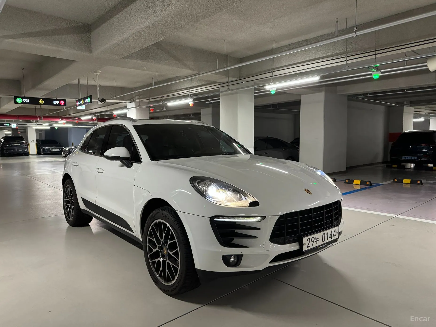 Porsche Macan превью 5