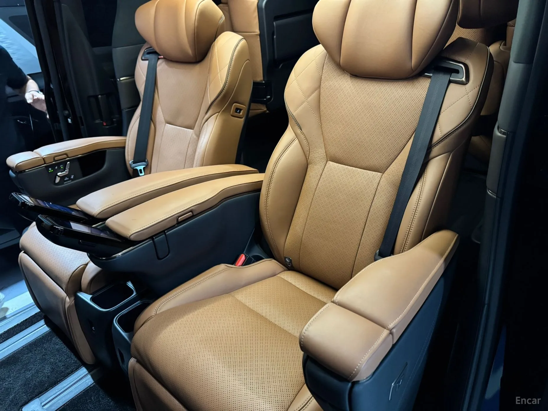Toyota Alphard 4th Generation превью 17