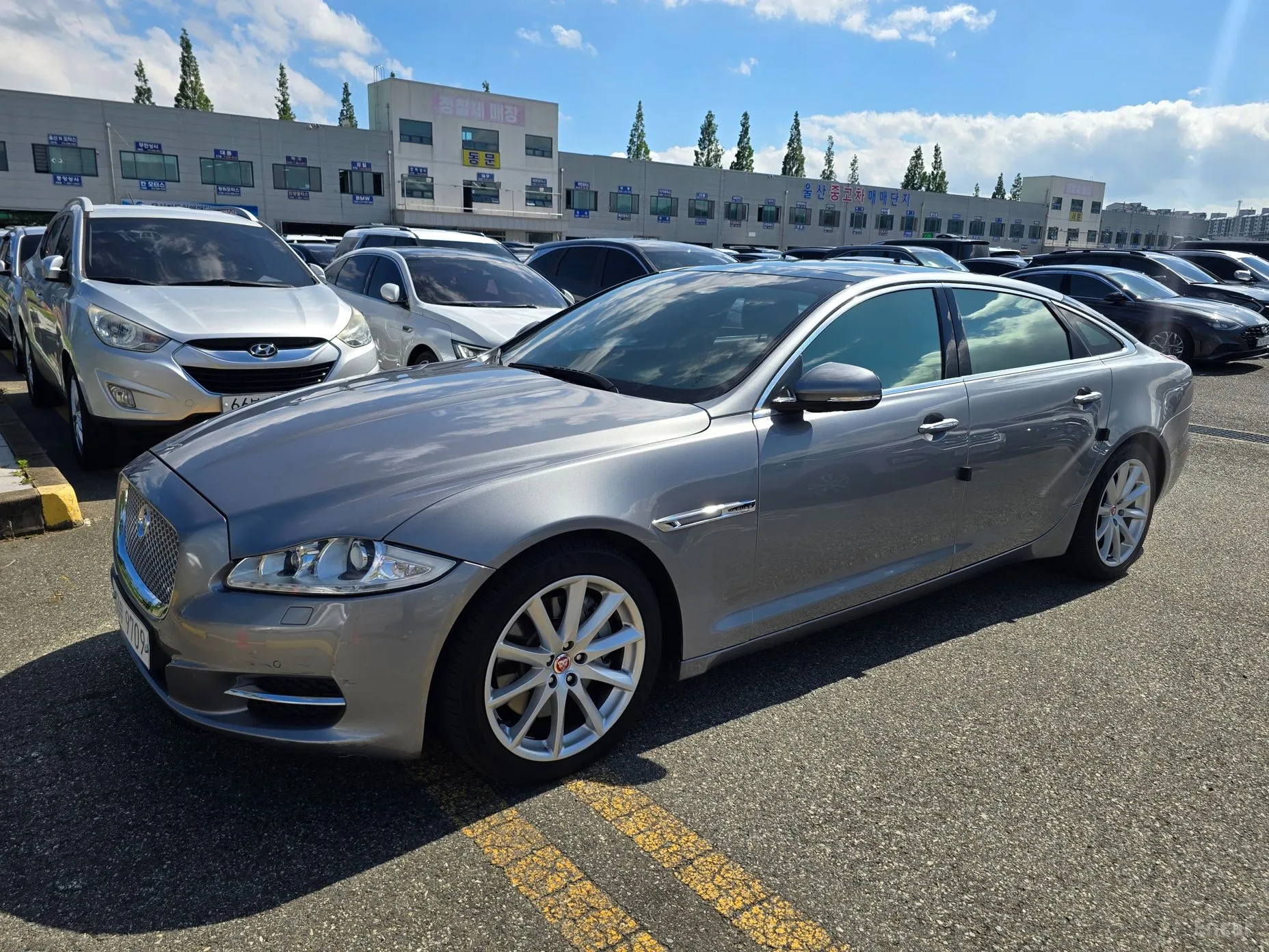 Jaguar All New XJ