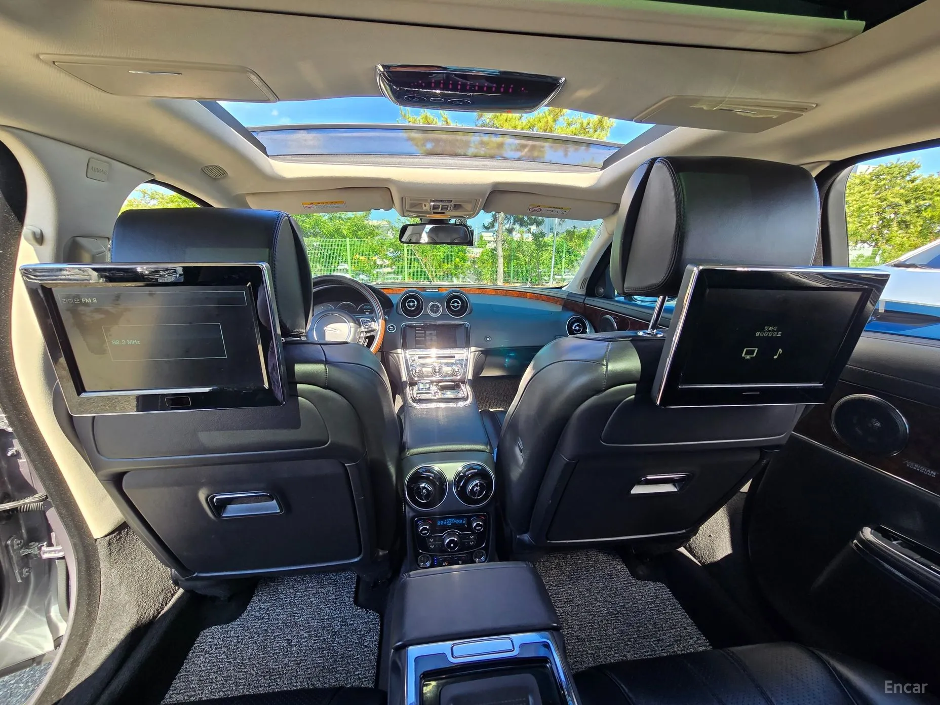 Jaguar All New XJ превью 16