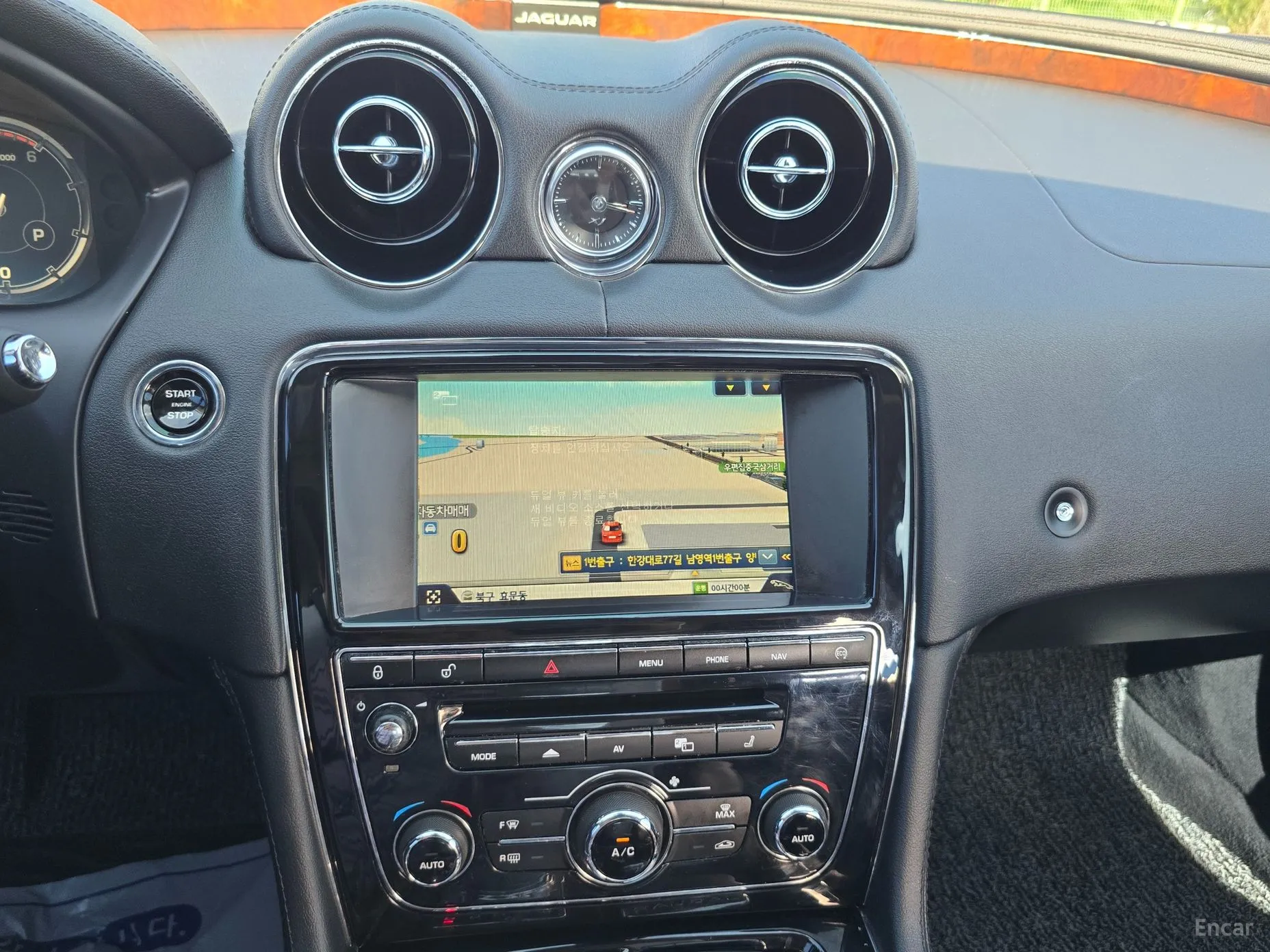 Jaguar All New XJ превью 9