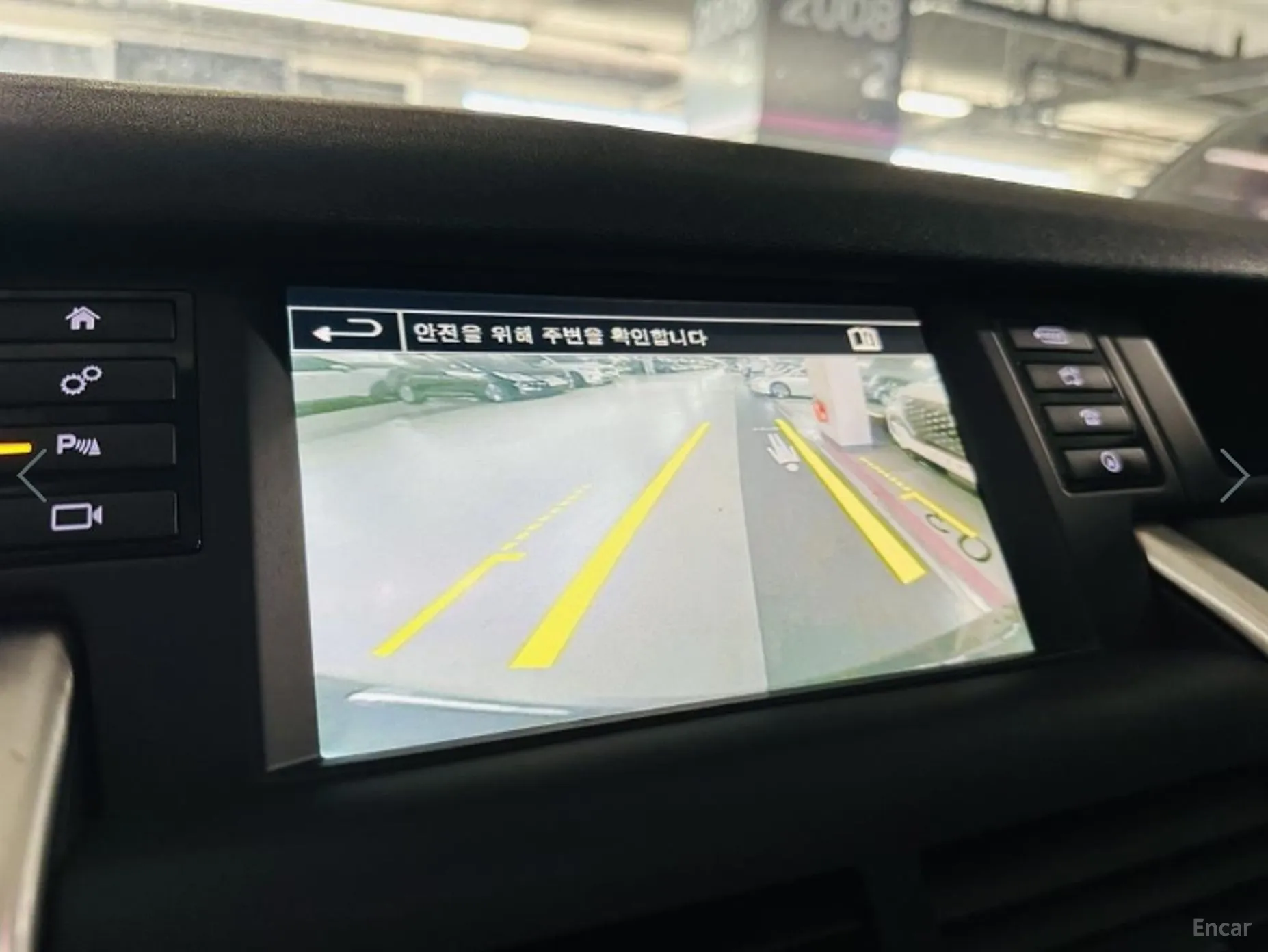 Land Rover Discovery Sports превью 16