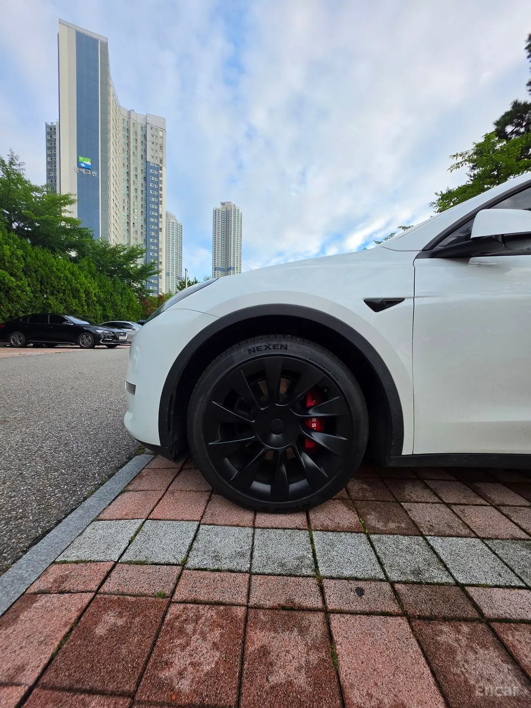 Tesla Model Y превью 5